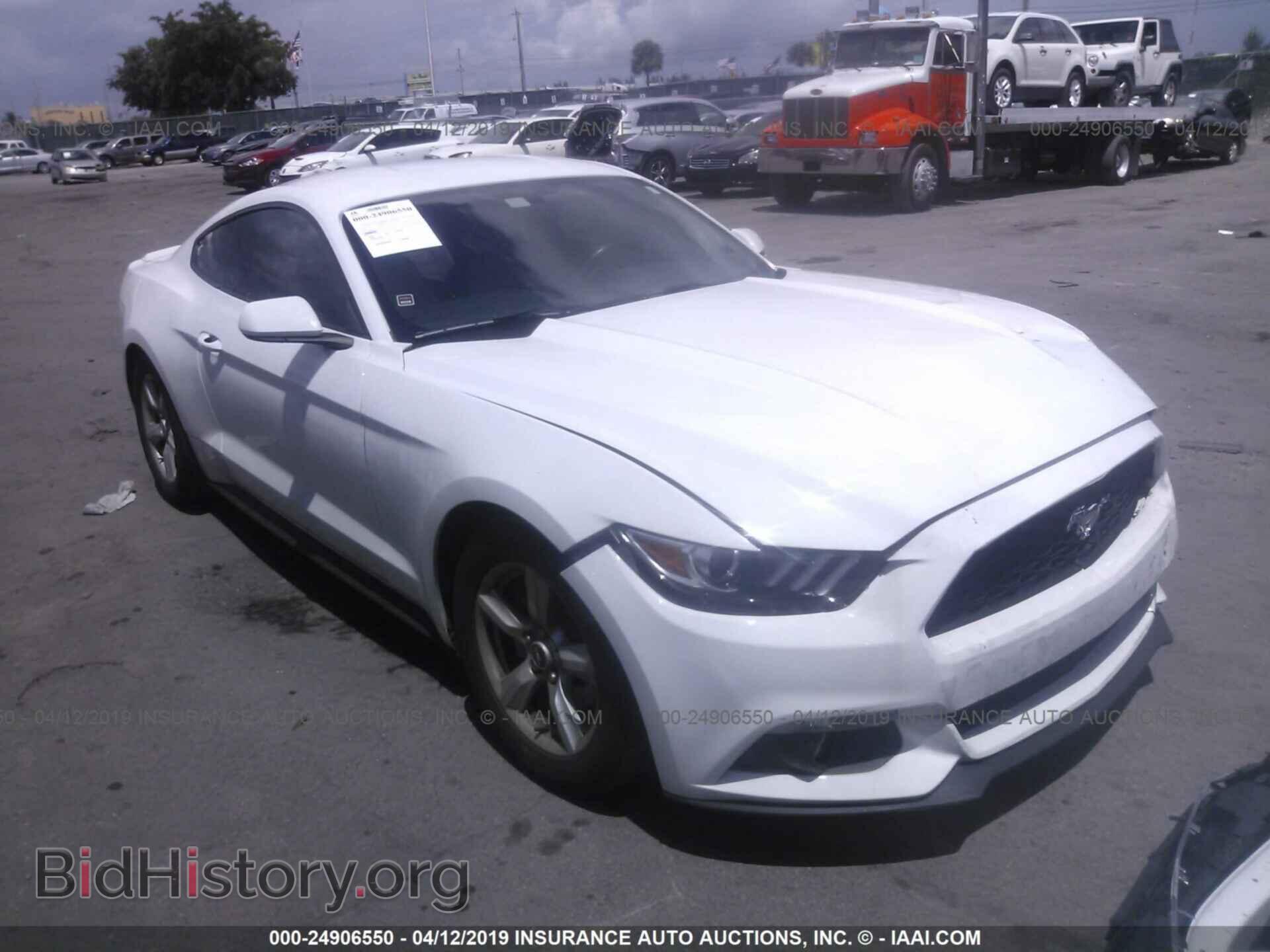 Photo 1FA6P8TH3F5423565 - FORD MUSTANG 2015