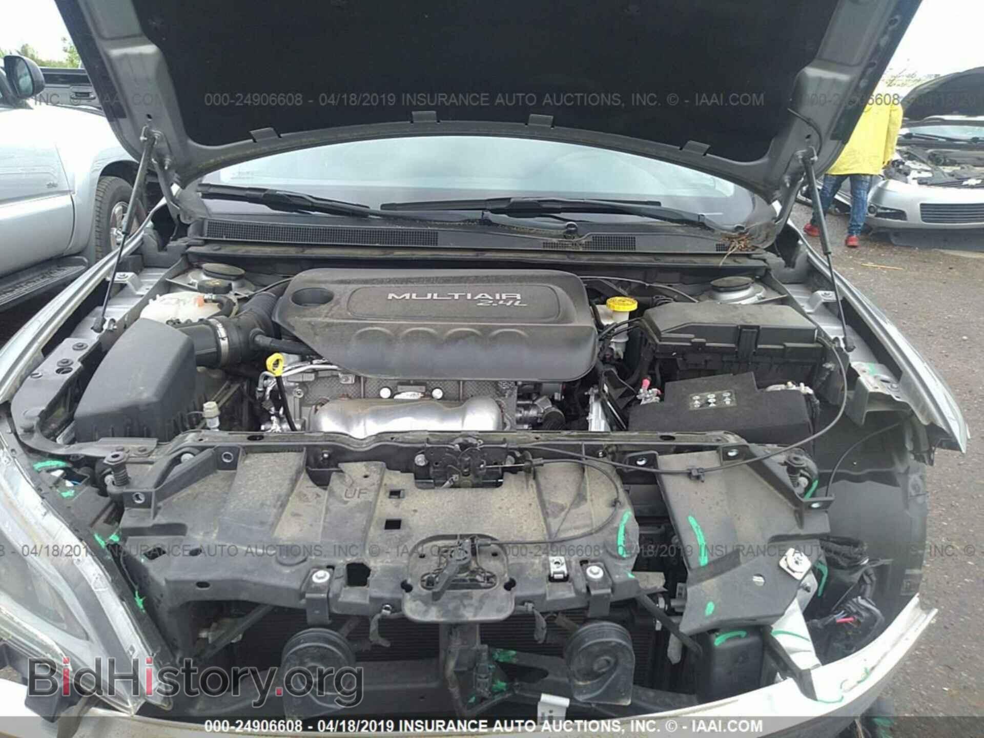 2016 CHRYSLER 200 - VIN: 1C3CCCAB1GN102348 - Фото 10