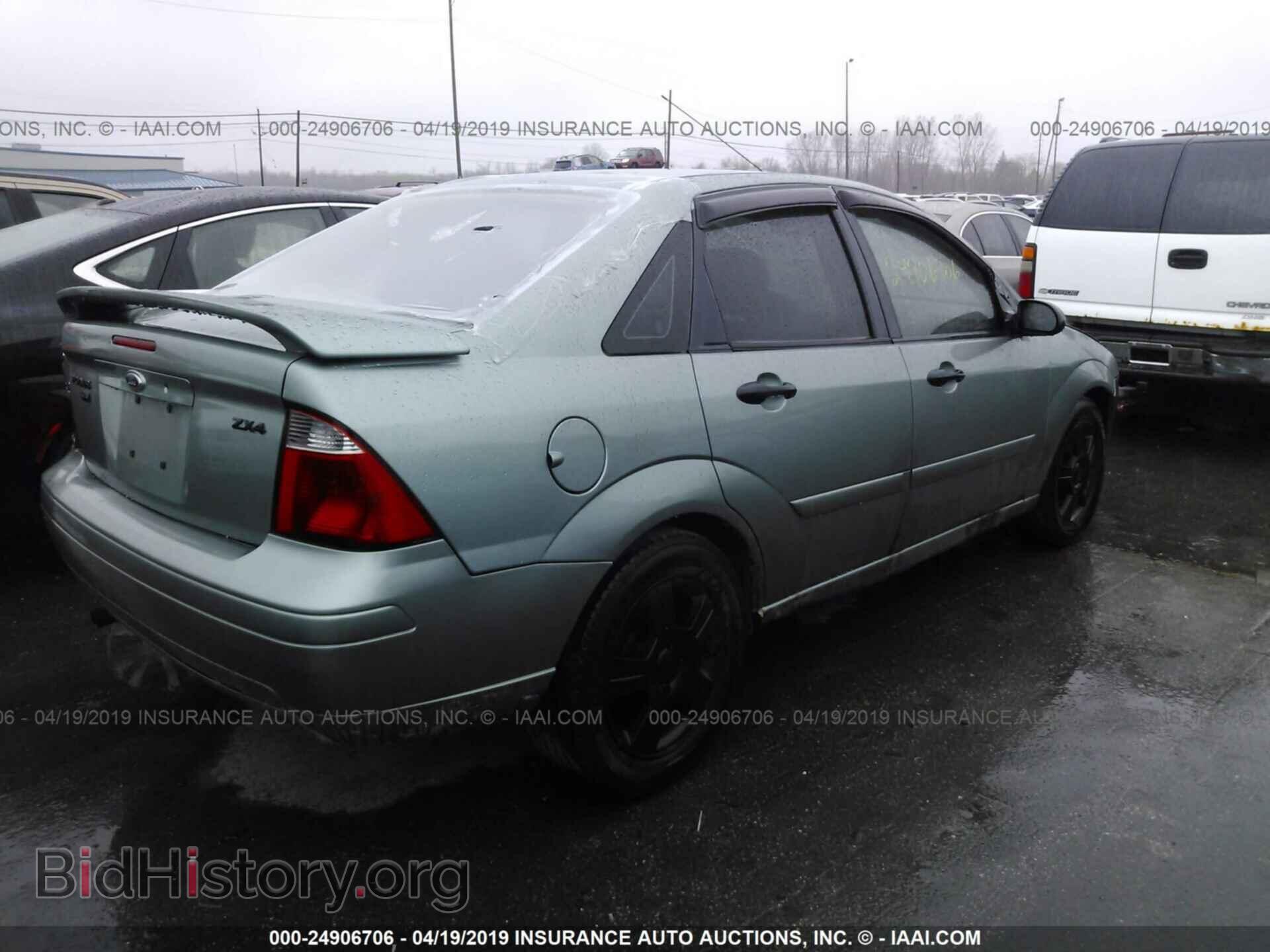 2005 FORD FOCUS - VIN: 1FAFP34N65W305722 - Фото 4