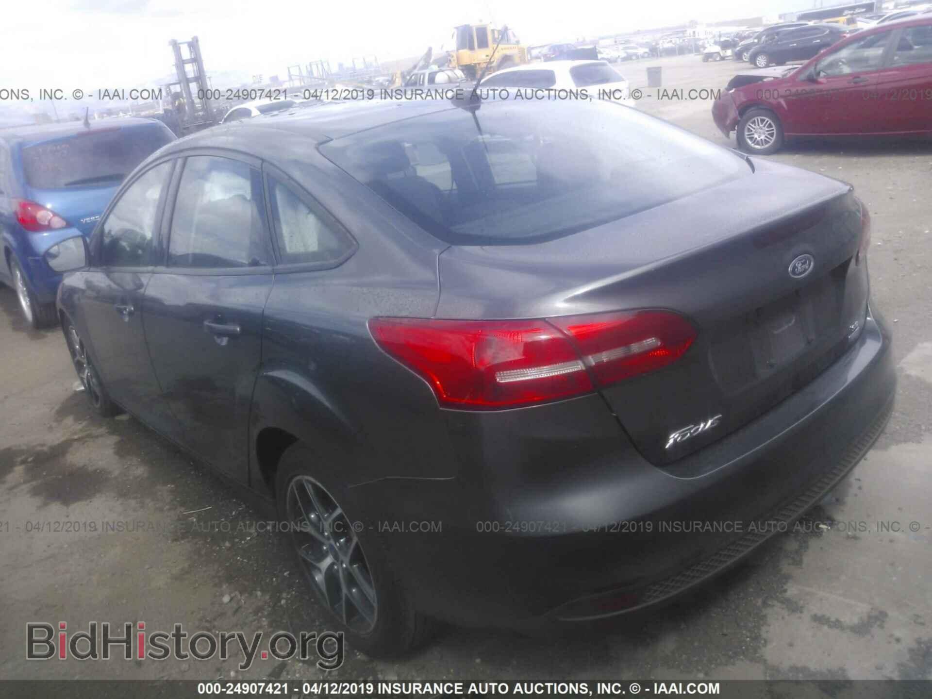 2018 FORD FOCUS - VIN: 1FADP3FE0JL217491 - Фото 3