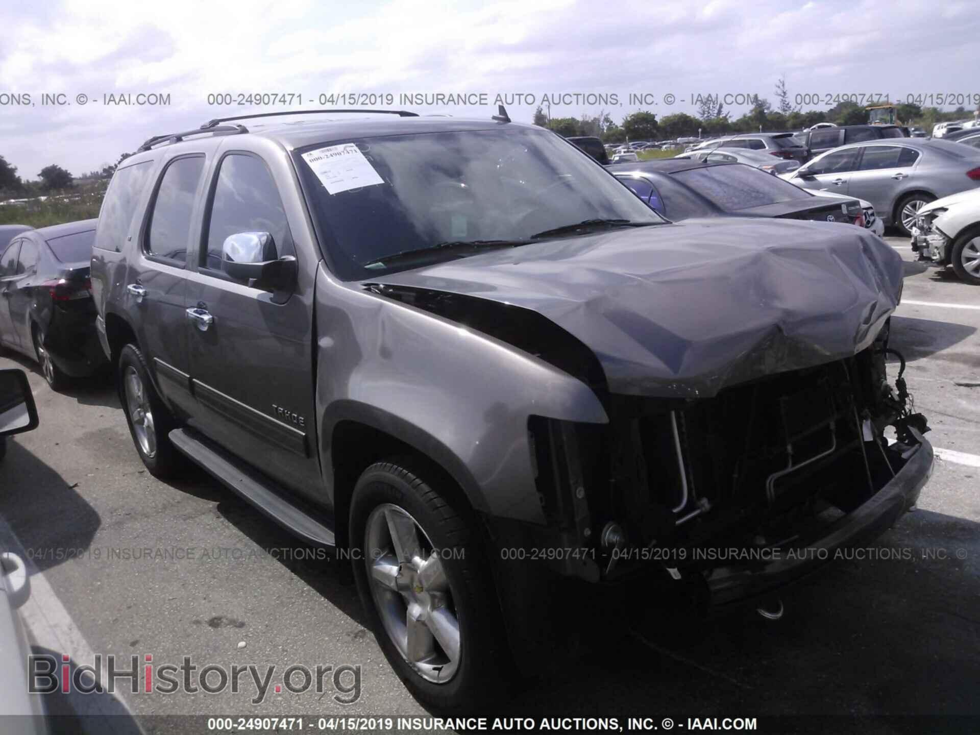 Photo 1GNSCBE02CR317841 - CHEVROLET TAHOE 2012