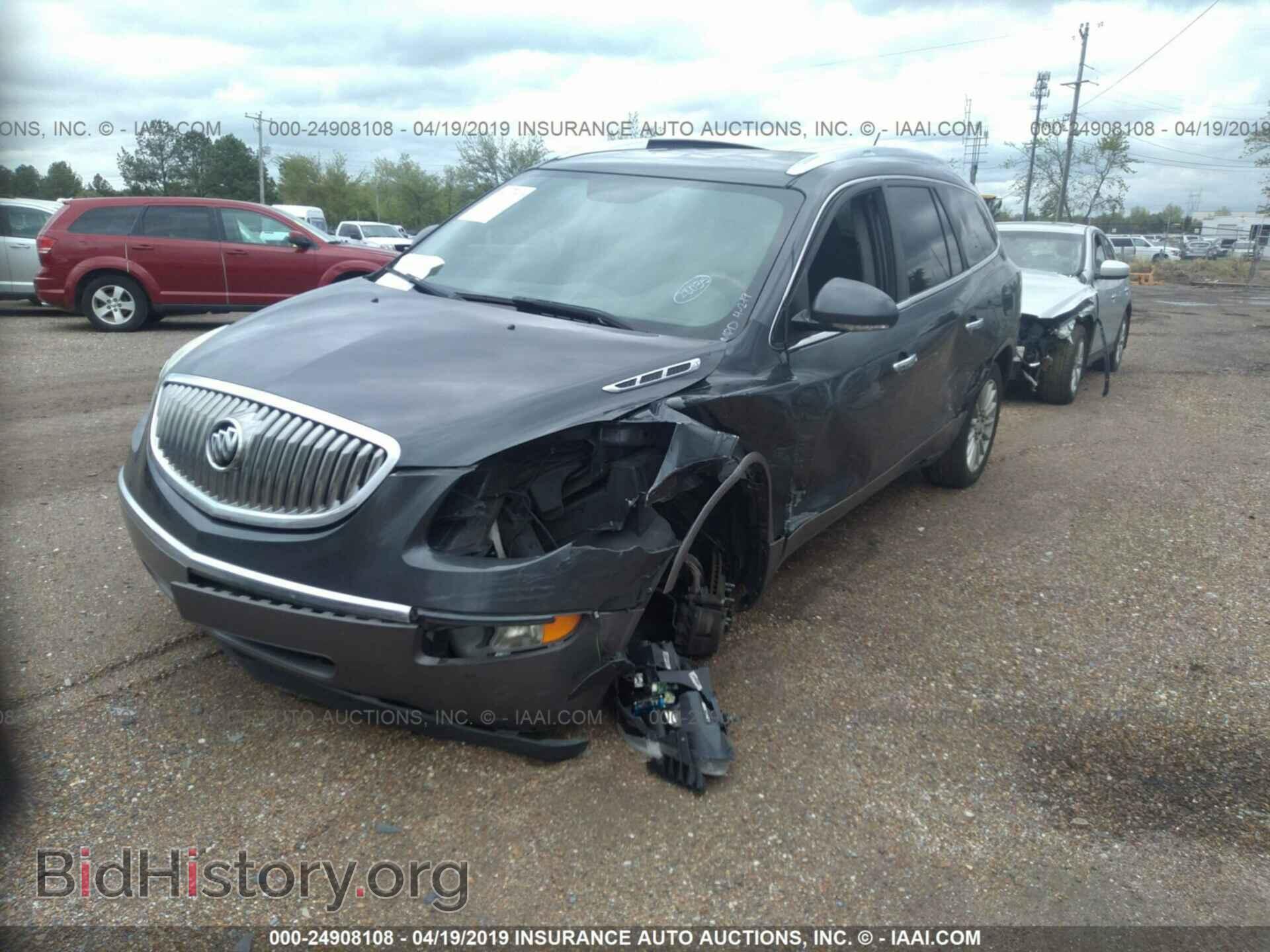 2011 BUICK ENCLAVE - VIN: 5GAKRAED9BJ186202 - Фото 2