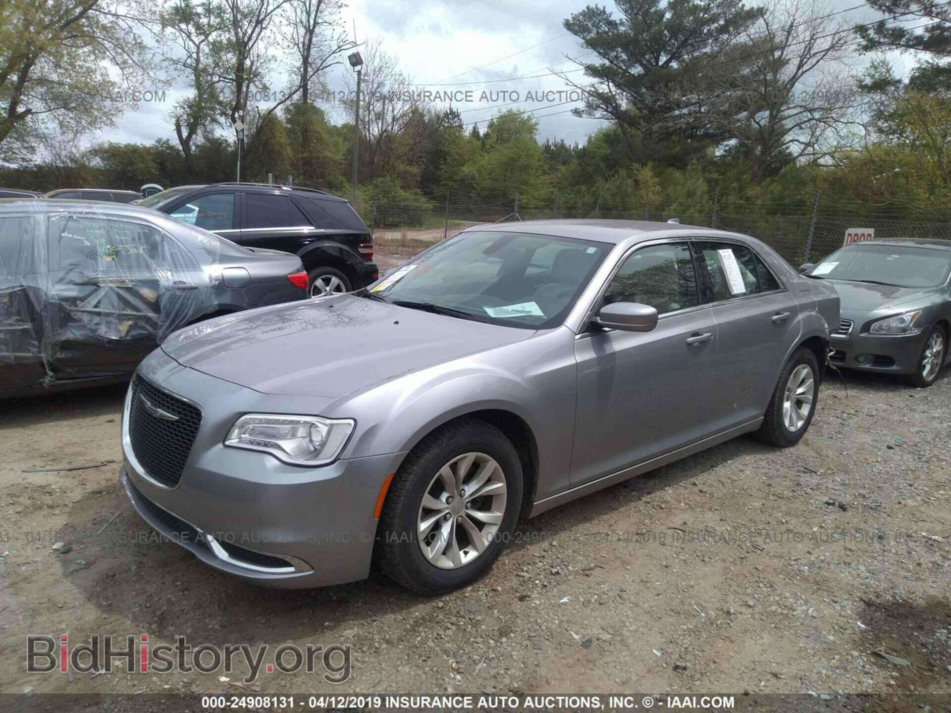 2015 CHRYSLER 300 - VIN: 2C3CCAAG7FH749344 - Фото 2