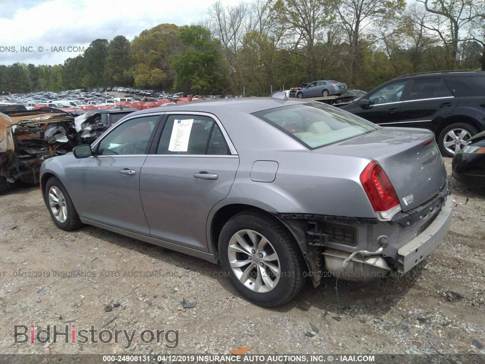 2015 CHRYSLER 300 - VIN: 2C3CCAAG7FH749344 - Фото 3