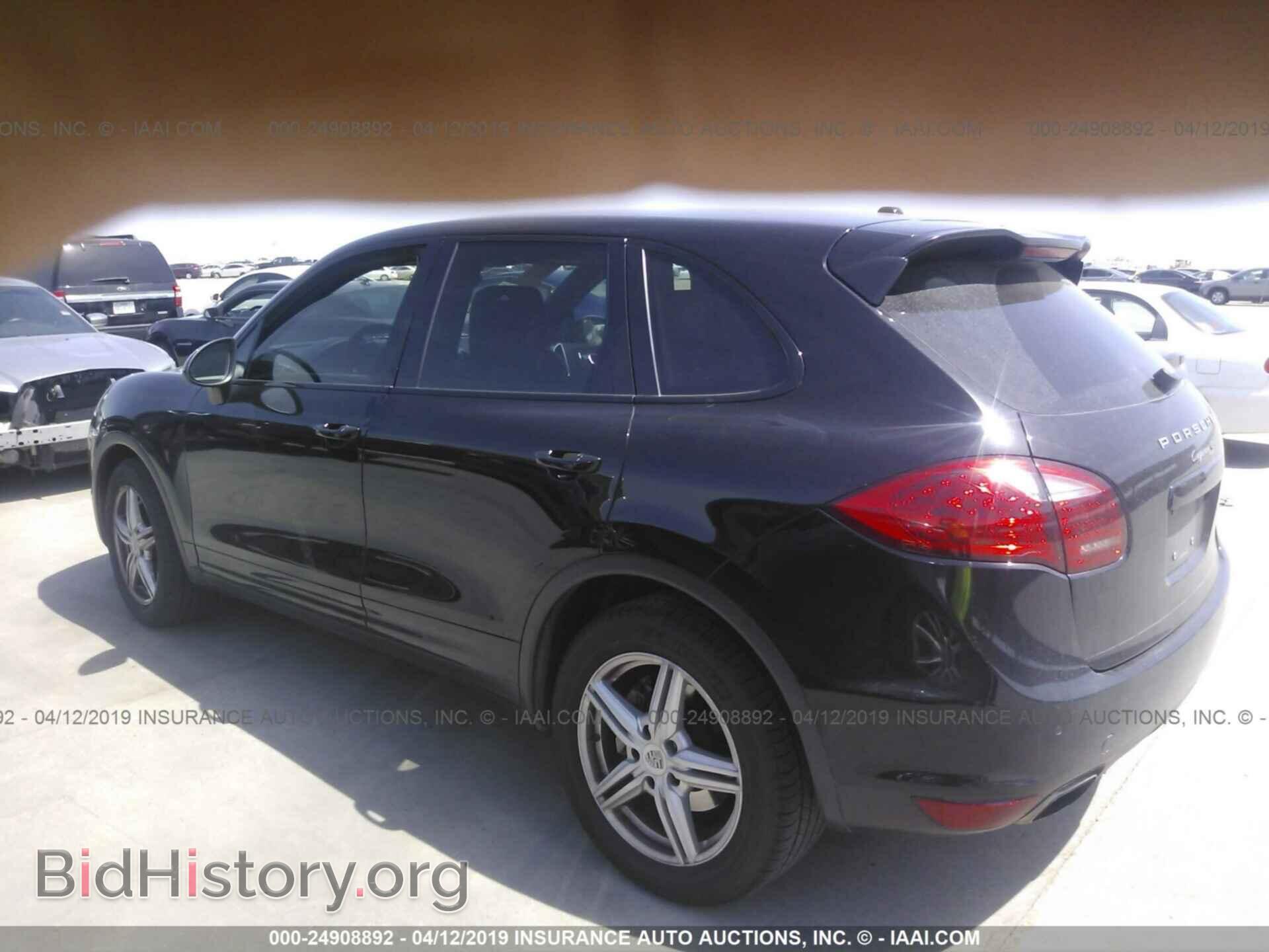 2011 PORSCHE CAYENNE - VIN: WP1AB2A22BLA44589 - Фото 3
