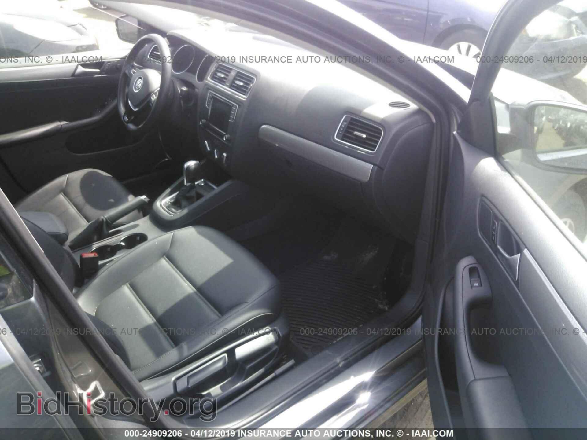 2017 VOLKSWAGEN JETTA - VIN: 3VWDB7AJ7HM392685 - Photo 5