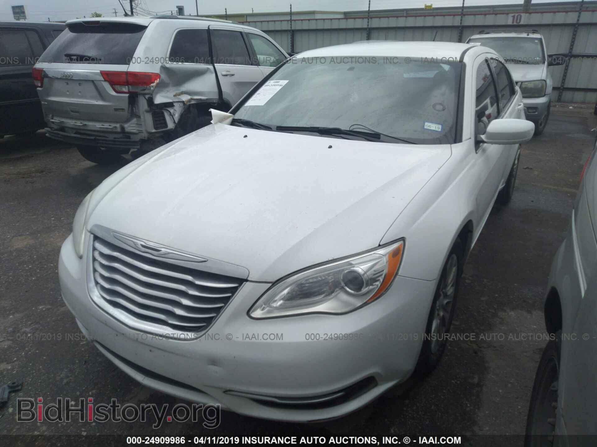 2012 CHRYSLER 200 - VIN: 1C3CCBAB6CN166972 - Фото 2