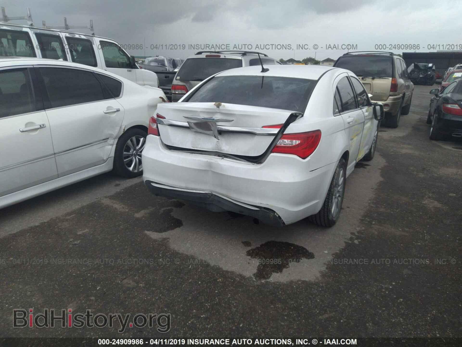 2012 CHRYSLER 200 - VIN: 1C3CCBAB6CN166972 - Фото 4