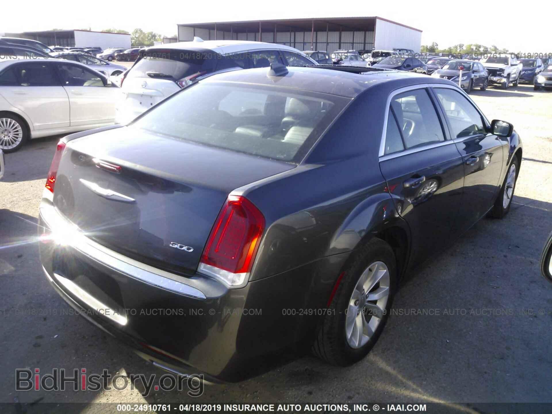 2015 CHRYSLER 300 - VIN: 2C3CCAAG4FH930790 - Фото 4