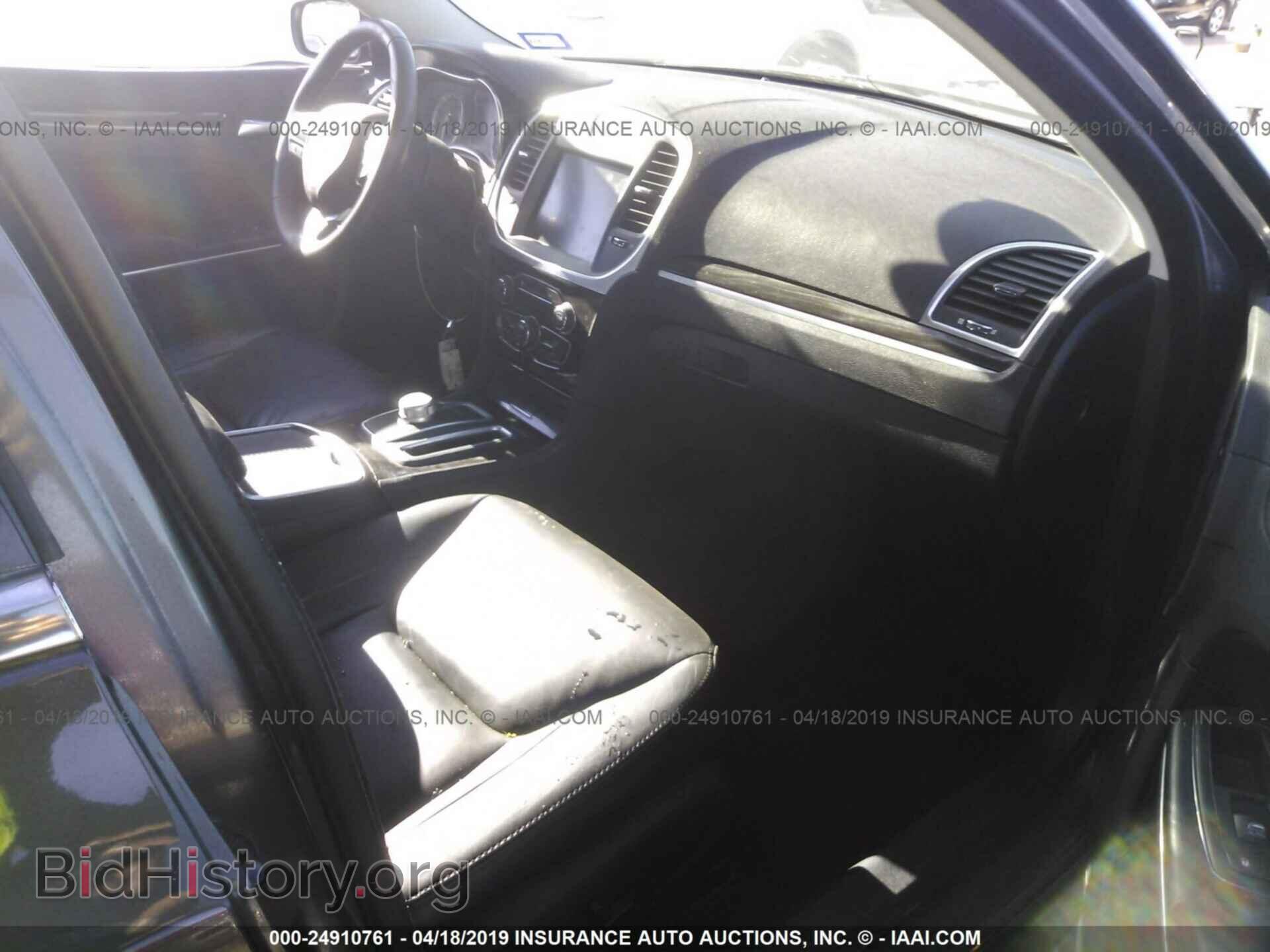2015 CHRYSLER 300 - VIN: 2C3CCAAG4FH930790 - Фото 5