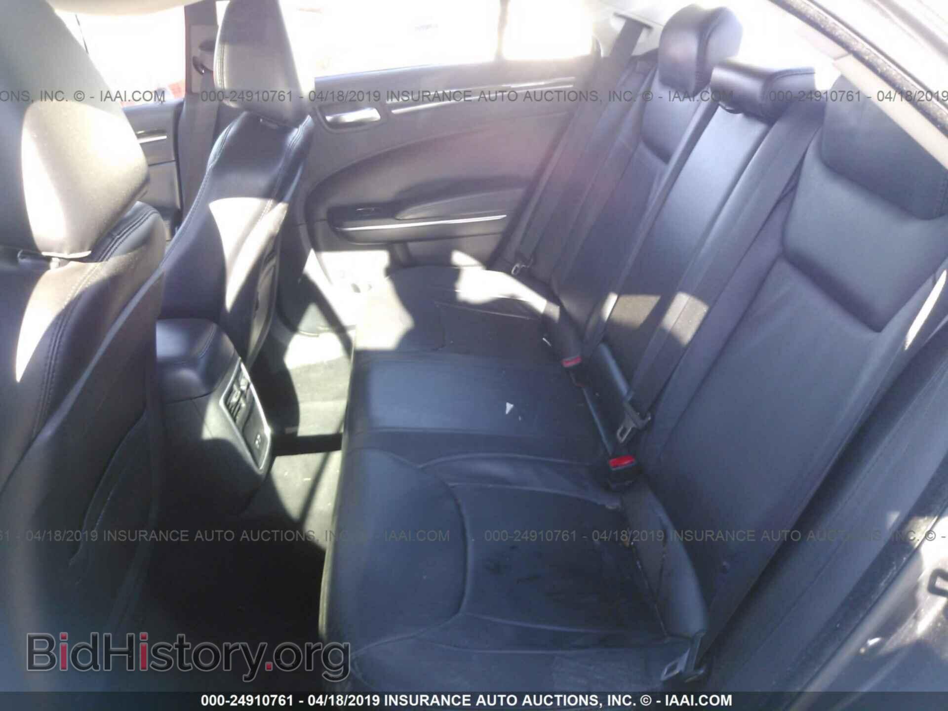 2015 CHRYSLER 300 - VIN: 2C3CCAAG4FH930790 - Фото 8