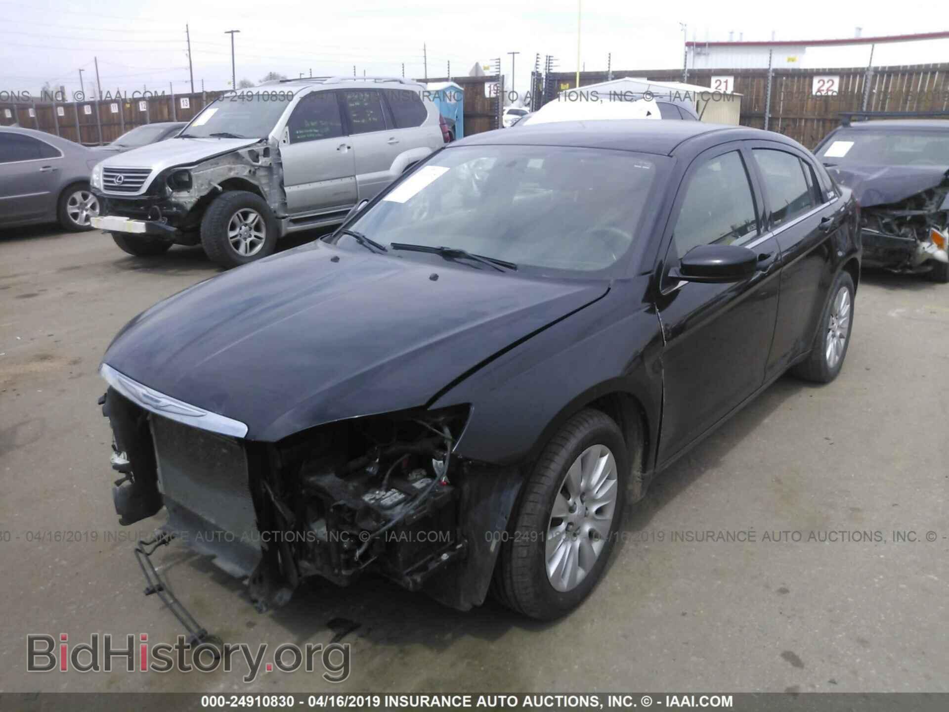 2014 CHRYSLER 200 - VIN: 1C3CCBAB2EN213434 - Photo 2