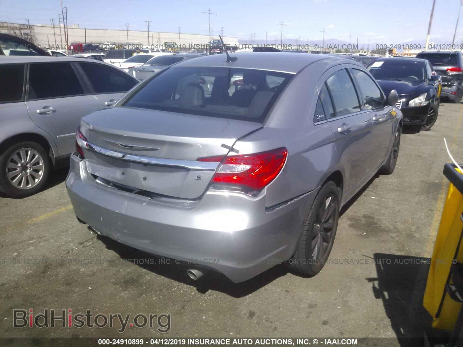 2014 CHRYSLER 200 - VIN: 1C3CCBBG9EN186856 - Фото 4