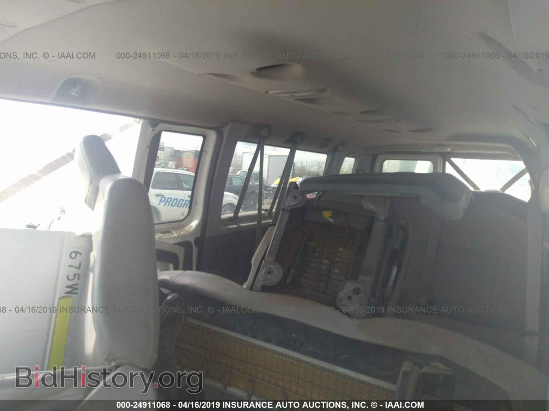 2011 FORD ECONOLINE - VIN: 1FBSS3BL5BDB40136 - Фото 8