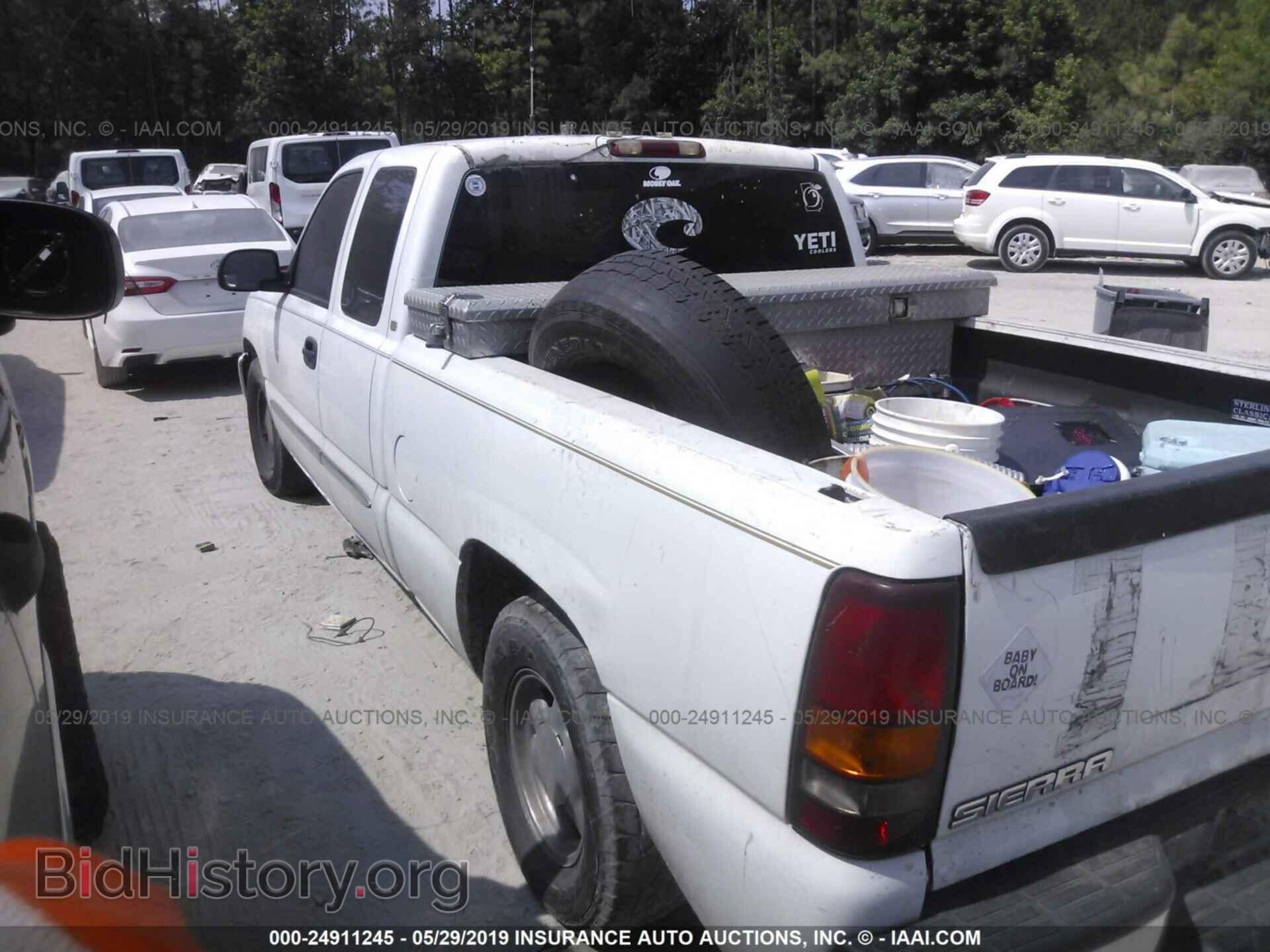 2003 GMC NEW SIERRA - VIN: 2GTEC19TX31104116 - Фото 3