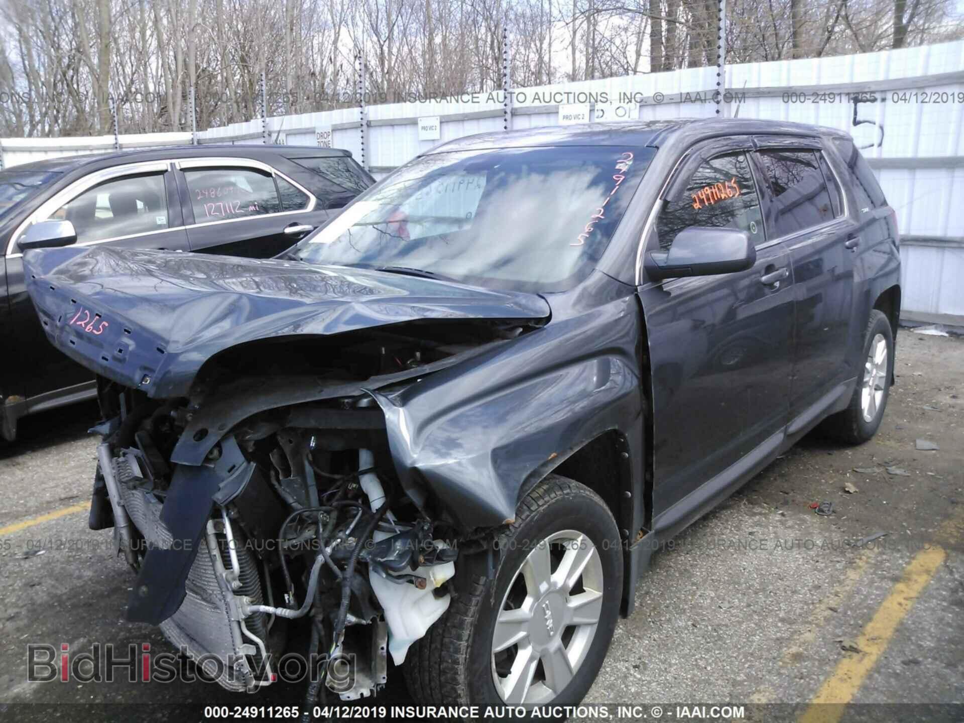 2011 GMC TERRAIN - VIN: 2CTFLREC2B6334117 - Фото 2