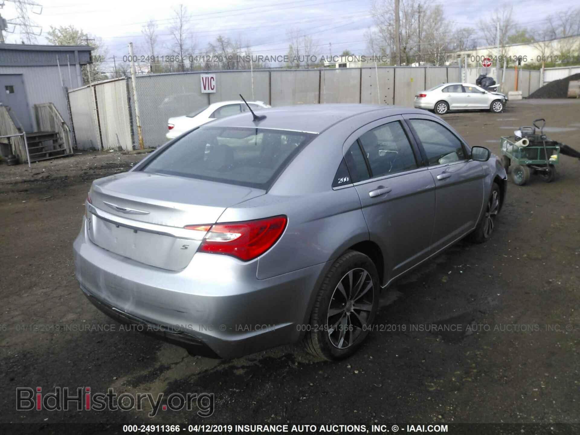 2013 CHRYSLER 200 - VIN: 1C3CCBBB8DN538926 - Photo 4
