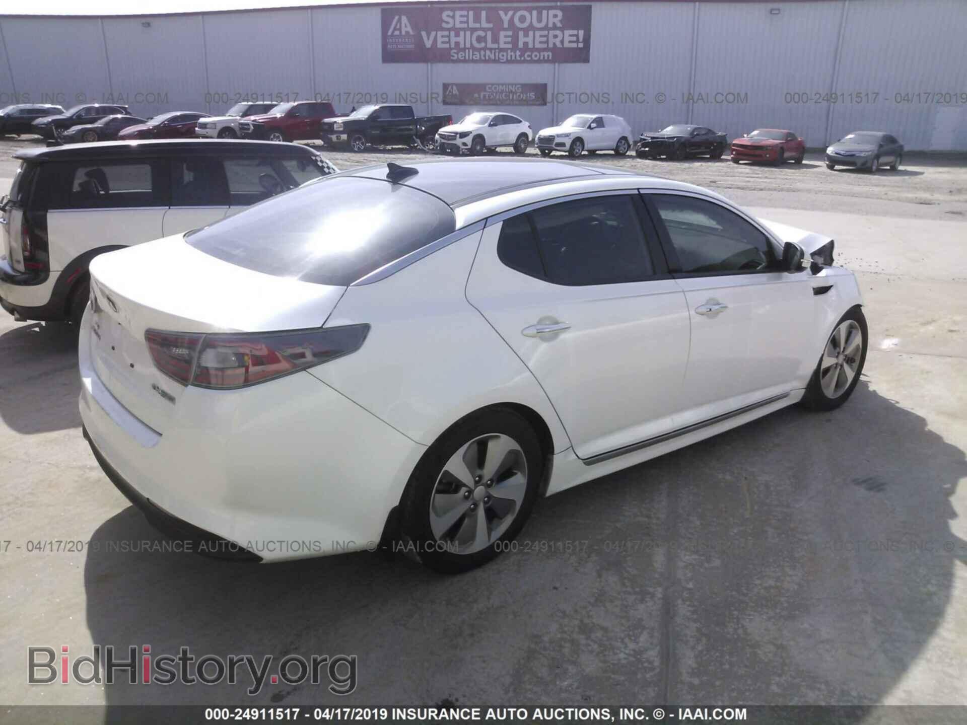 2014 KIA OPTIMA - VIN: KNAGN4AD4E5064249 - Photo 4