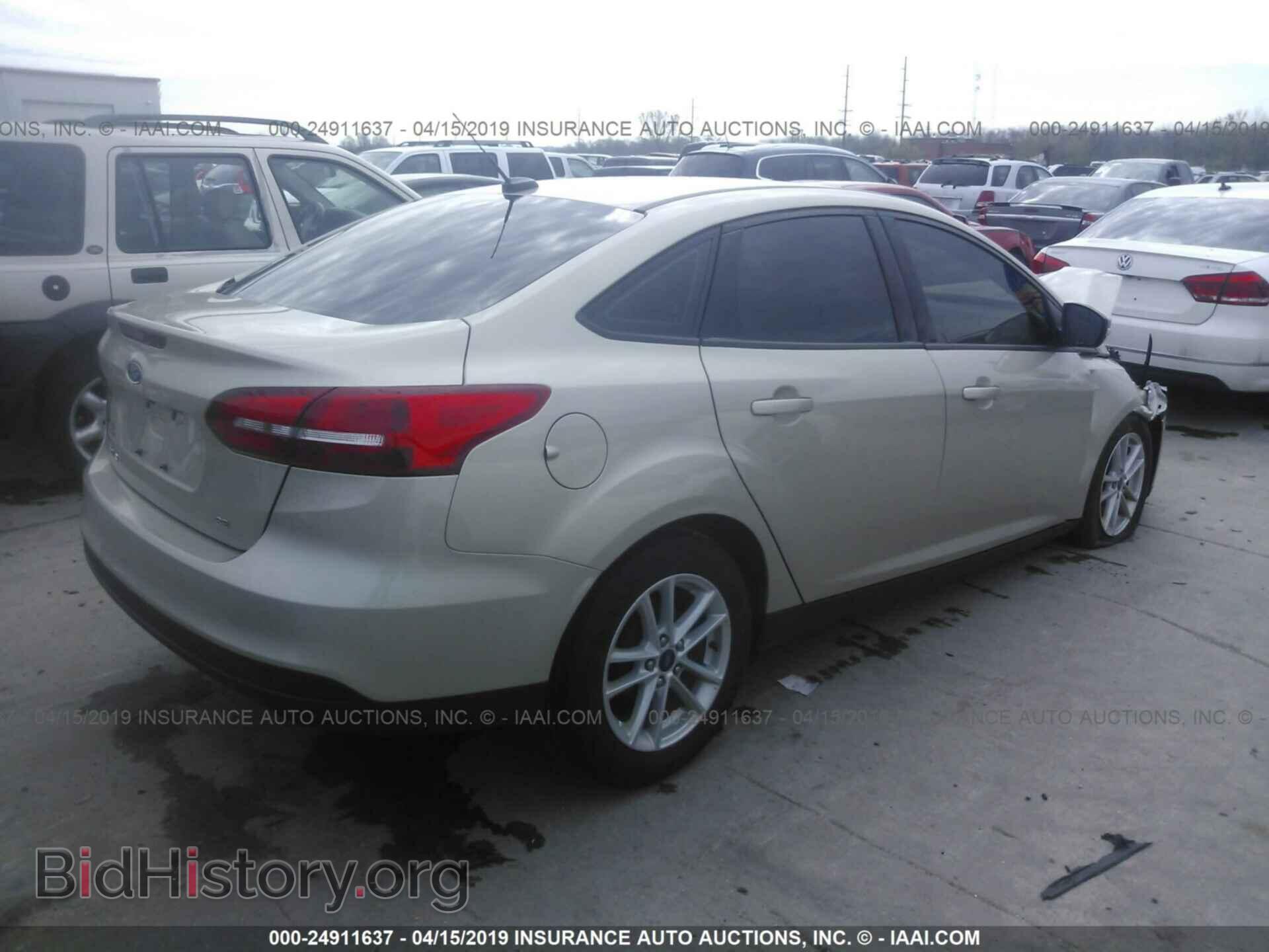2017 FORD FOCUS - VIN: 1FADP3F2XHL324810 - Фото 4