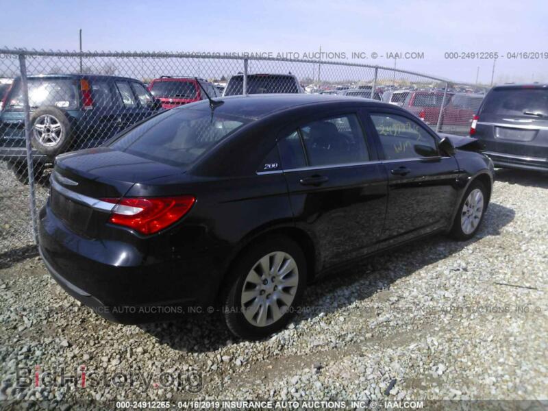 2012 Chrysler 200 (VIN 1C3CCBAB4CN130357) — photo 4 of 10