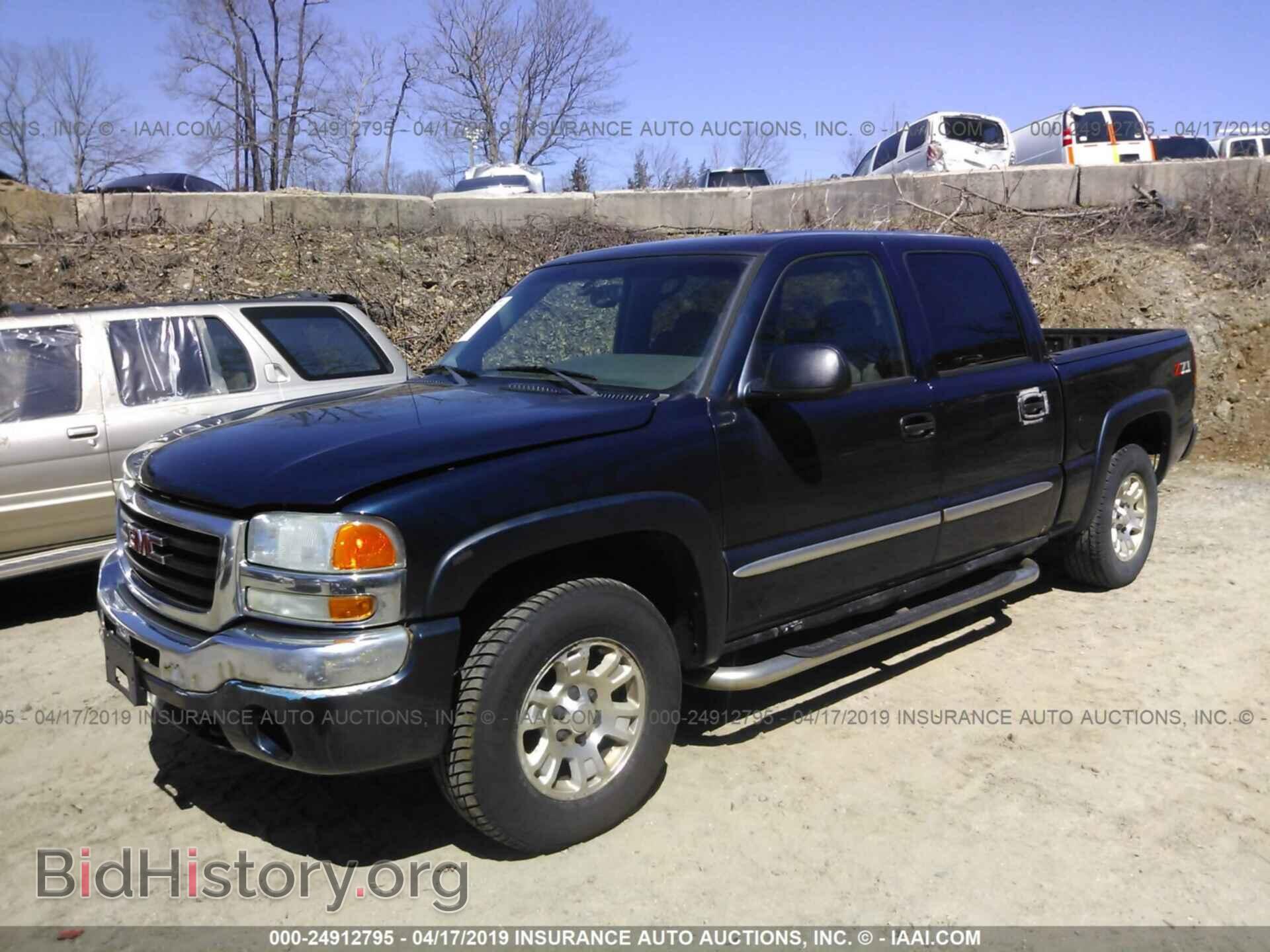 2005 GMC NEW SIERRA - VIN: 2GTEK13TX51132187 - Фото 2