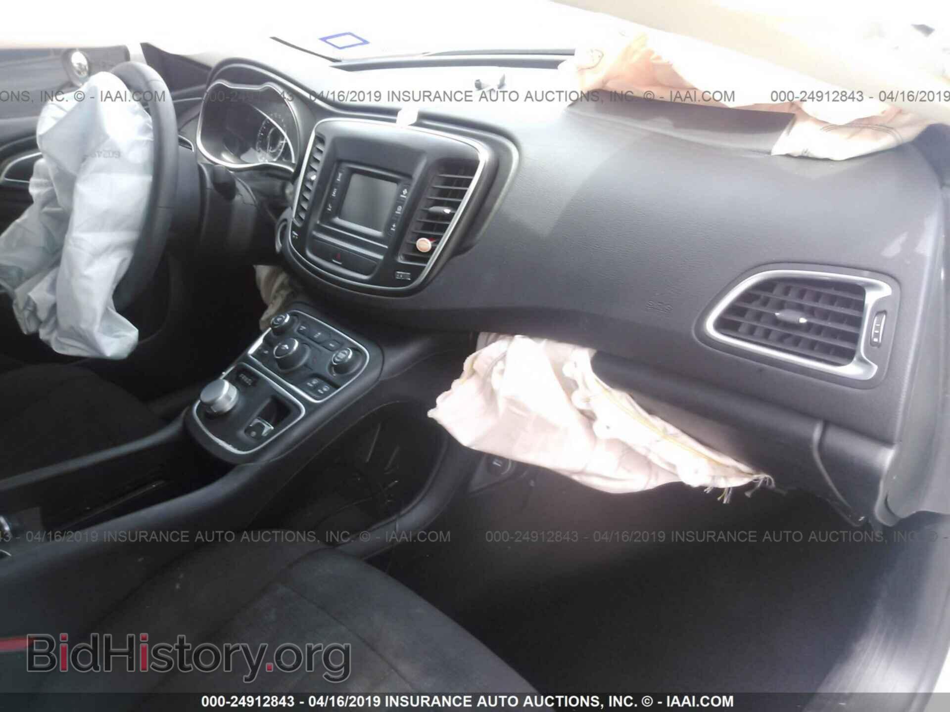 2016 CHRYSLER 200 - VIN: 1C3CCCFB7GN120653 - Фото 5
