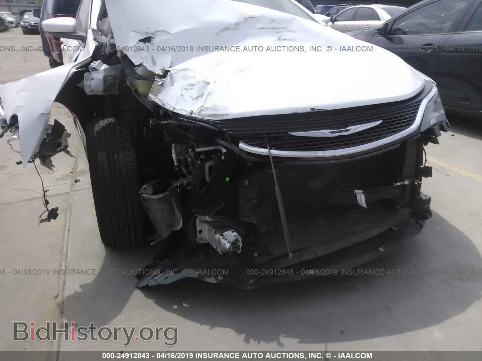 2016 CHRYSLER 200 - VIN: 1C3CCCFB7GN120653 - Фото 6