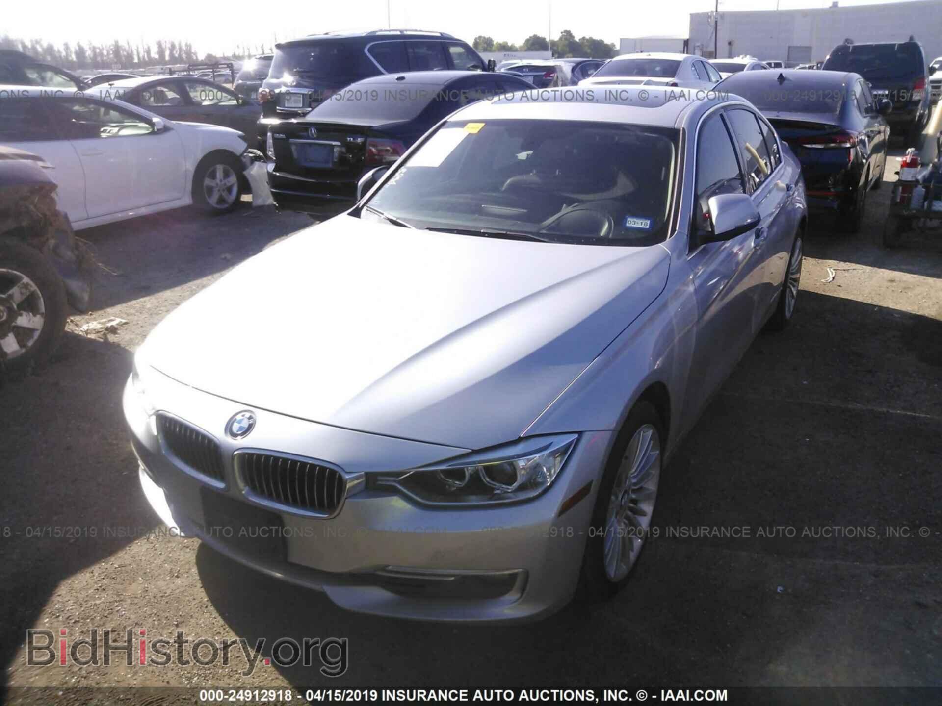 2013 BMW 328 - VIN: WBA3A5C53DF359633 - Фото 2