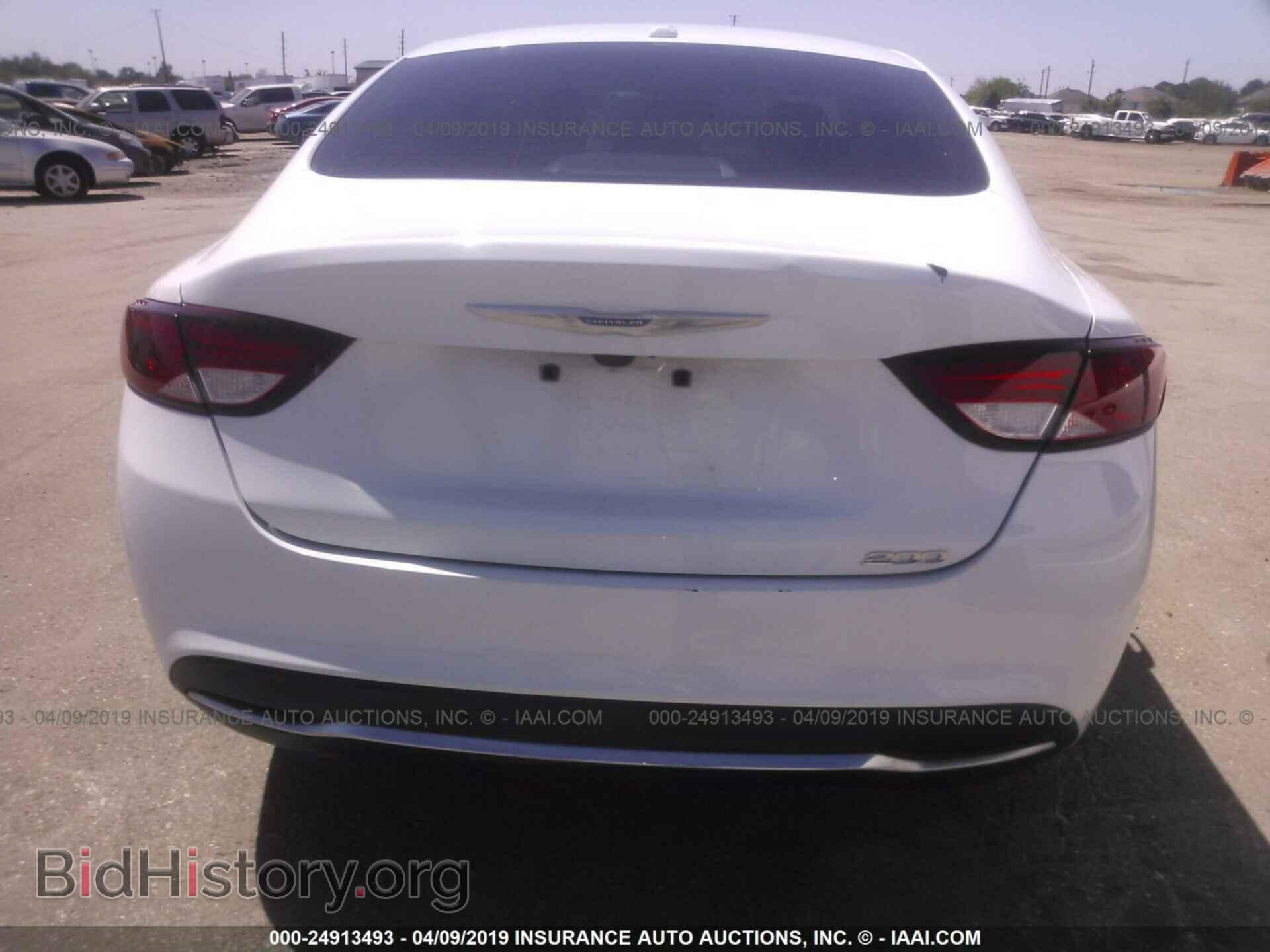 2016 CHRYSLER 200 - VIN: 1C3CCCAB3GN112427 - Фото 6