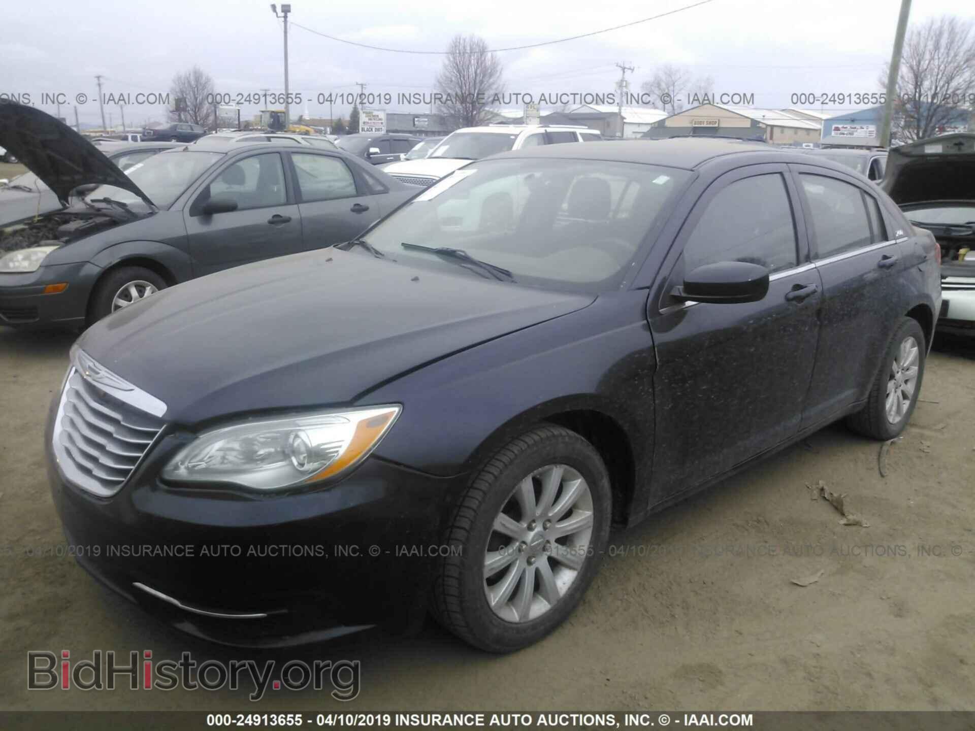 2012 CHRYSLER 200 - VIN: 1C3CCBBBXCN226895 - Фото 2