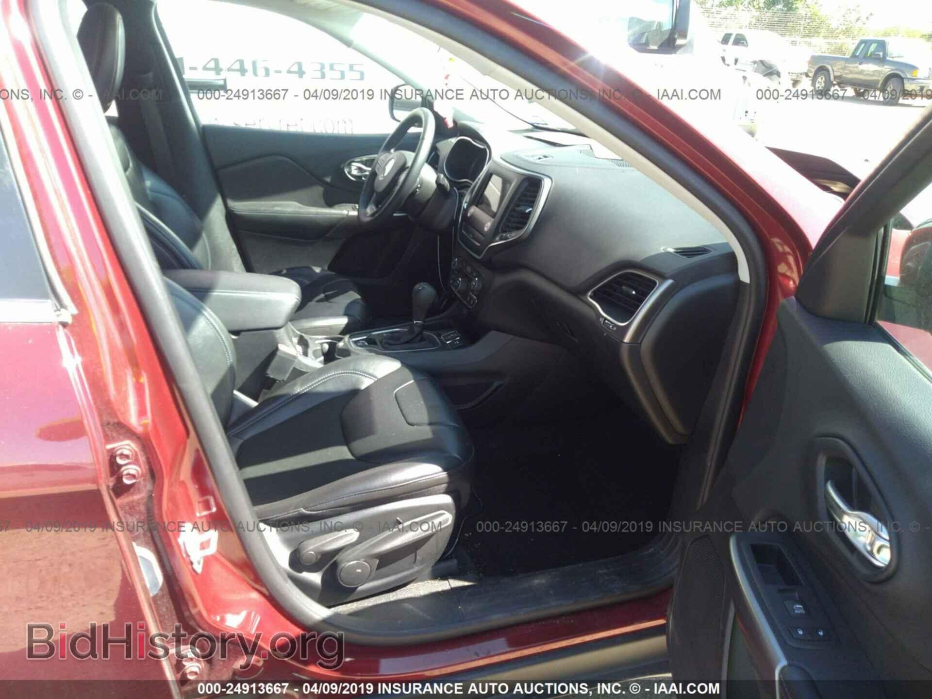 2019 JEEP CHEROKEE - VIN: 1C4PJLLB8KD184268 - Фото 5