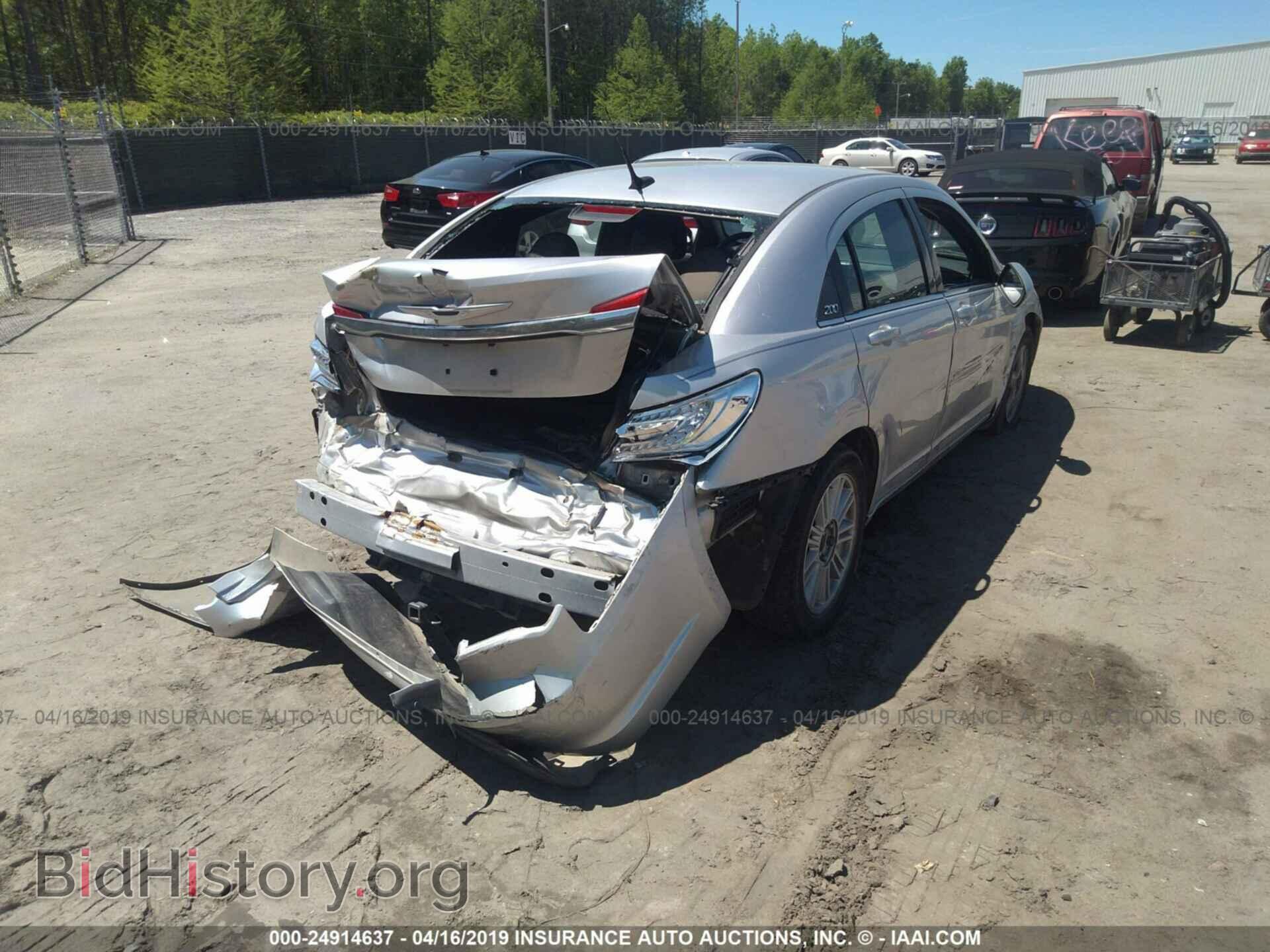 2011 CHRYSLER 200 - VIN: 1C3BC1FB4BN533087 - Фото 4