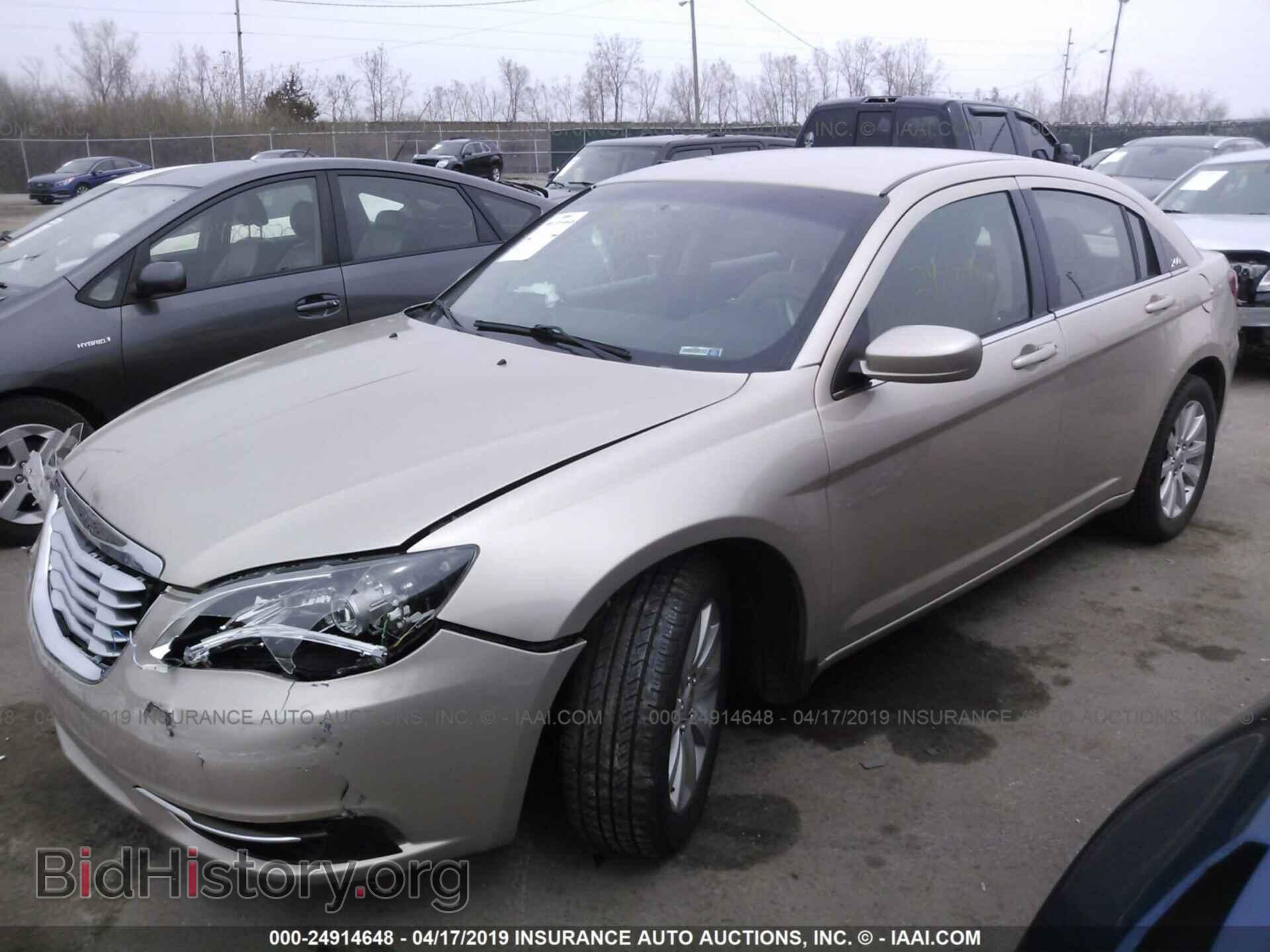 2013 CHRYSLER 200 - VIN: 1C3CCBBB7DN578821 - Фото 2
