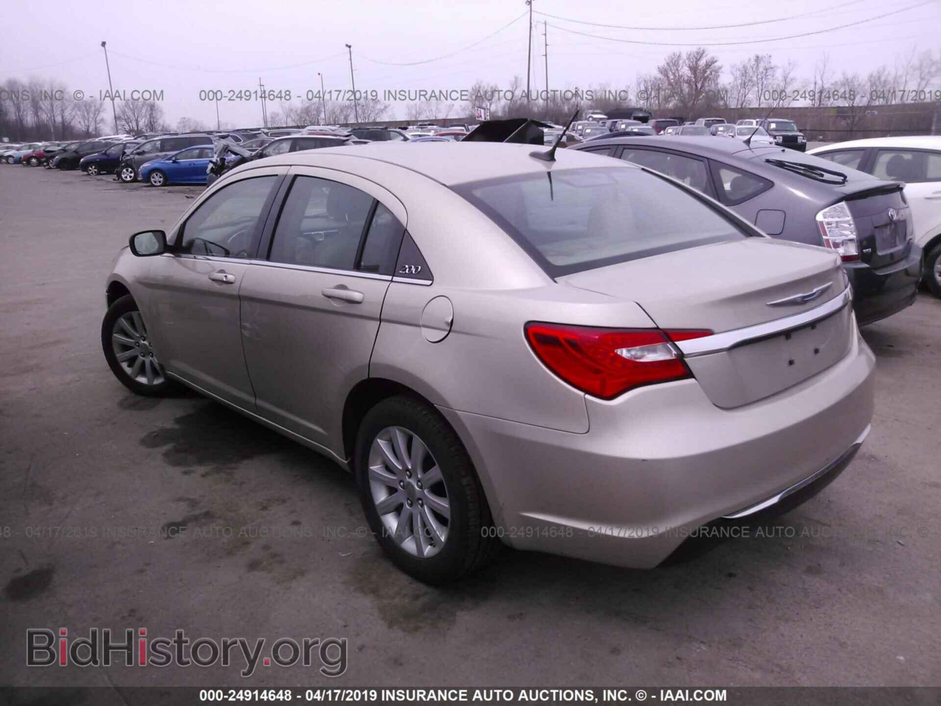 2013 CHRYSLER 200 - VIN: 1C3CCBBB7DN578821 - Фото 3
