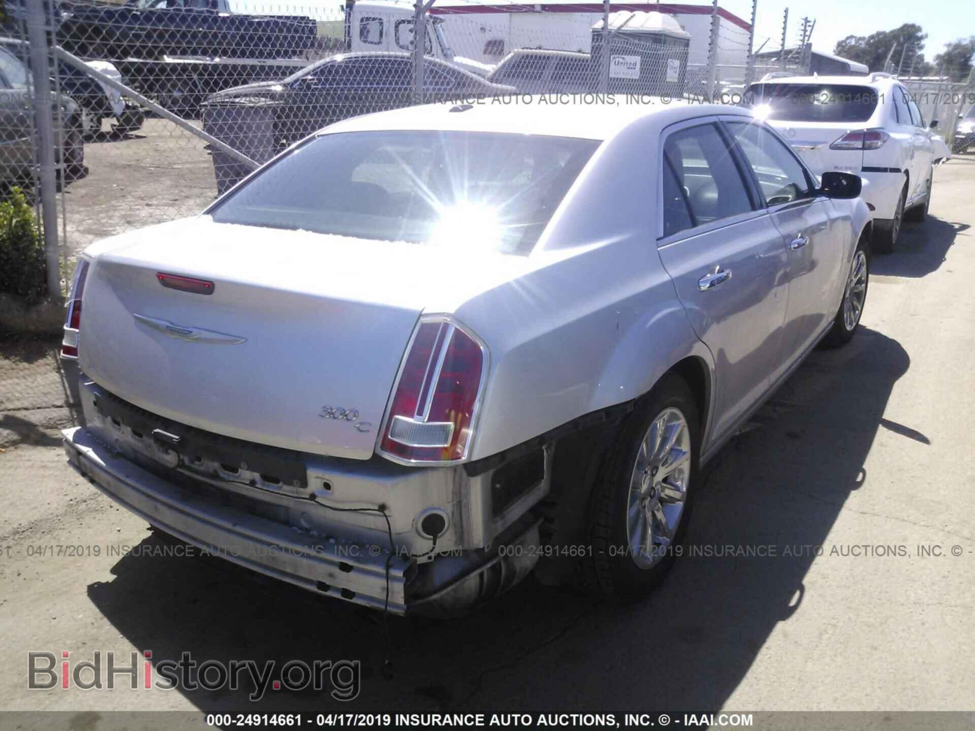 2012 CHRYSLER 300C - VIN: 2C3CCAET2CH268047 - Фото 4