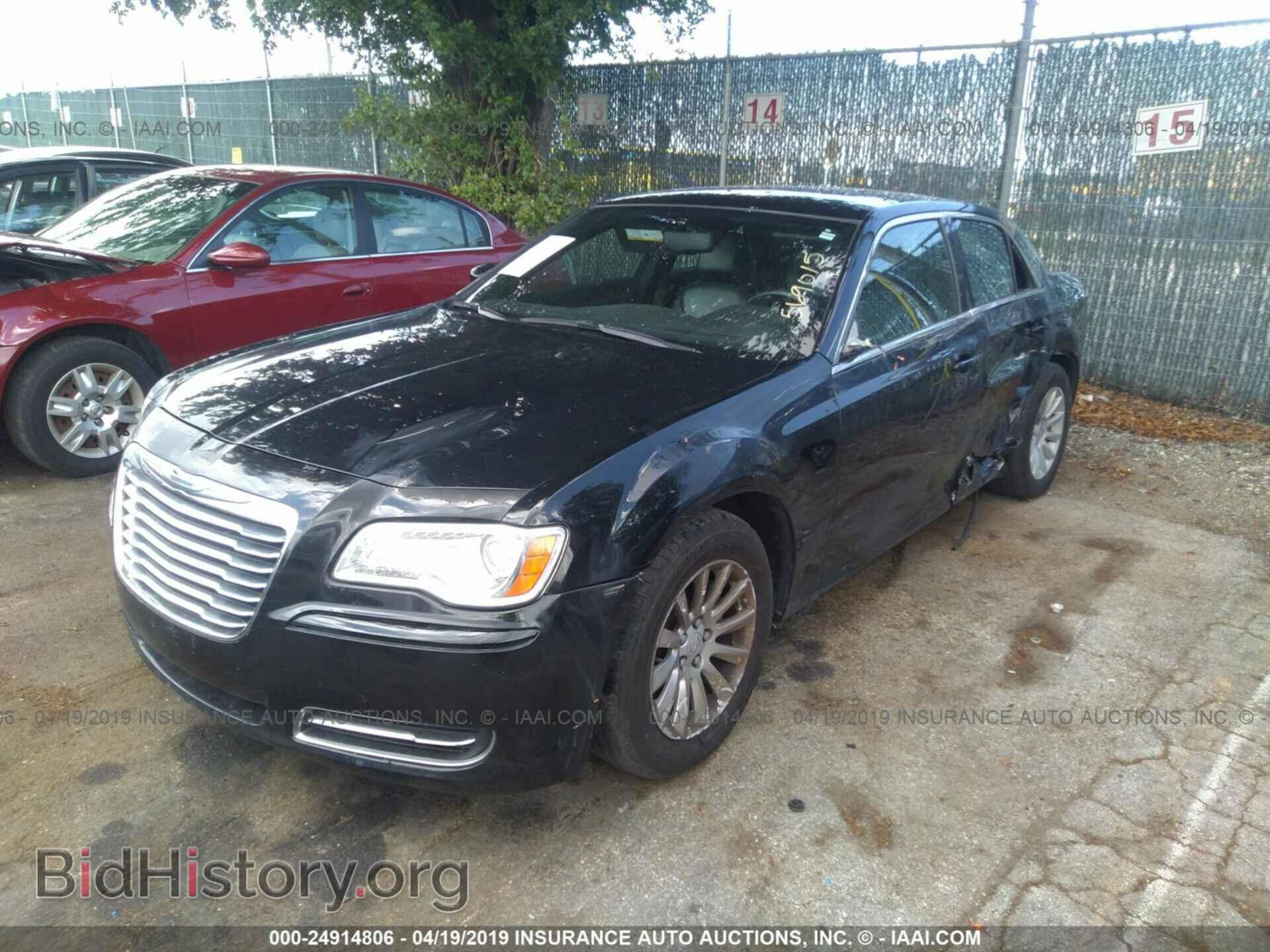2013 CHRYSLER 300 - VIN: 2C3CCAAG1DH569015 - Photo 2
