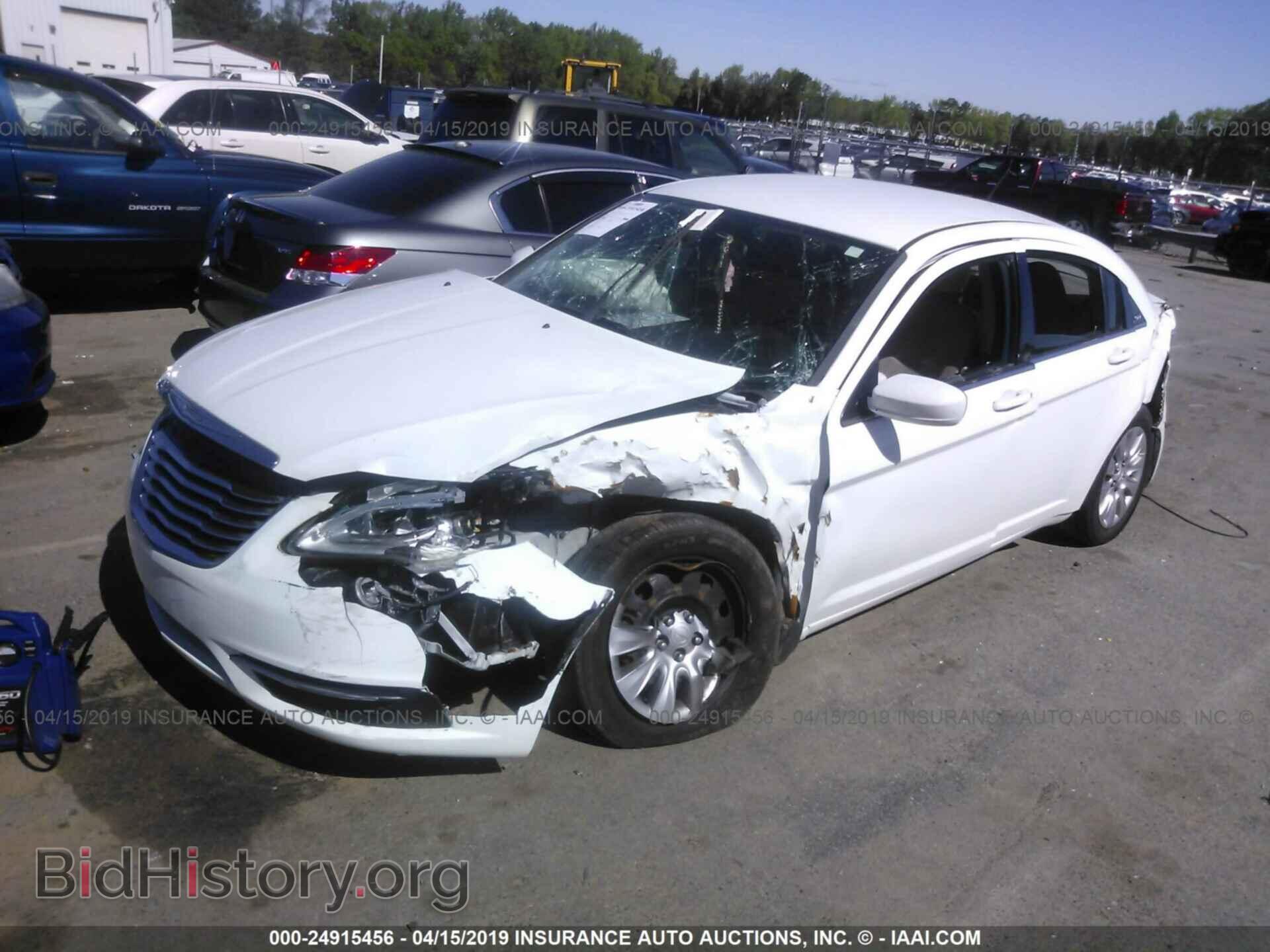 2013 CHRYSLER 200 - VIN: 1C3CCBAB9DN720975 - Фото 2