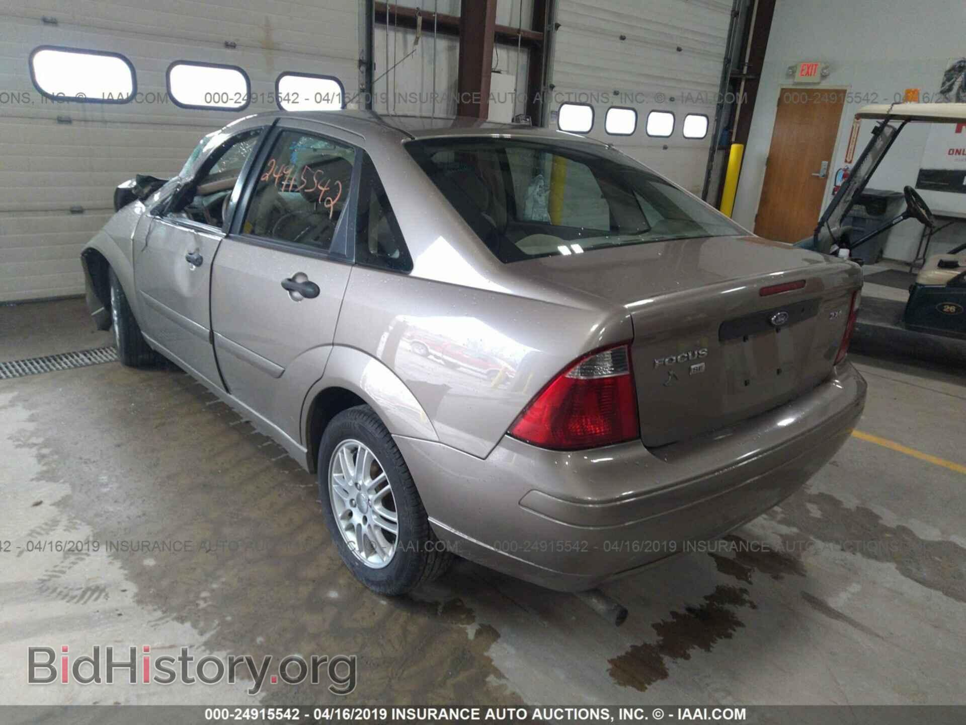2005 FORD FOCUS - VIN: 1FAFP34N65W140366 - Фото 3