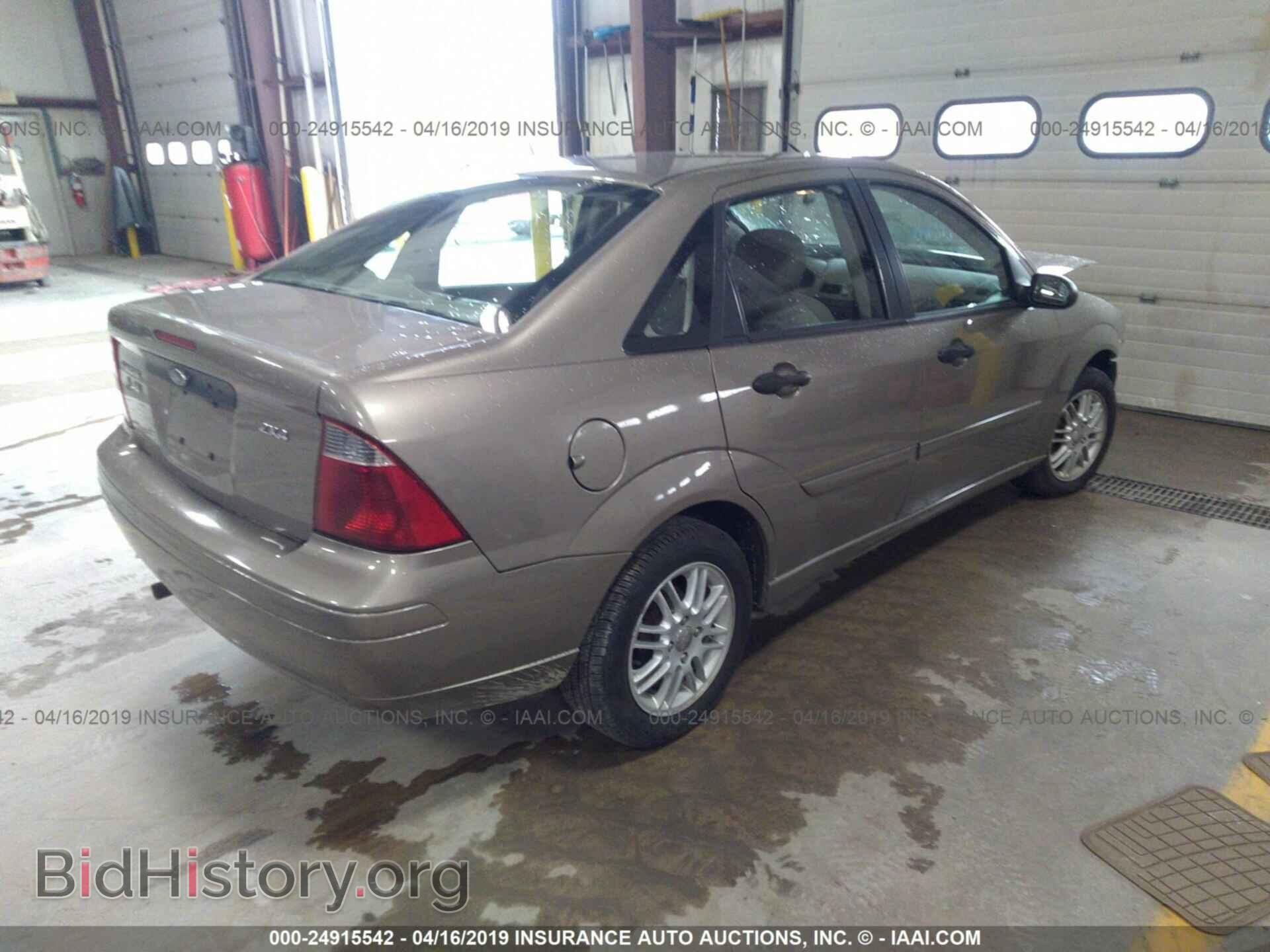2005 FORD FOCUS - VIN: 1FAFP34N65W140366 - Фото 4