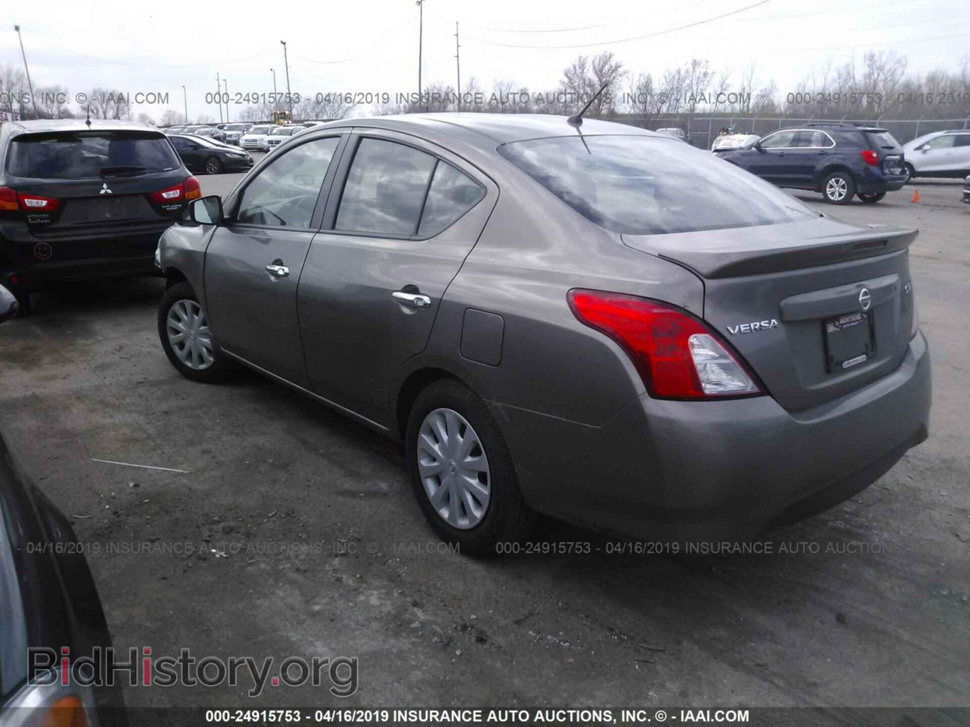 2017 NISSAN VERSA - VIN: 3N1CN7AP3HL819900 - Фото 3