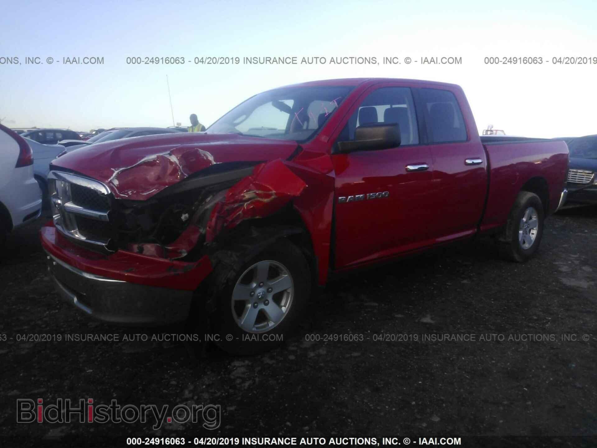 2011 DODGE RAM 1500 - VIN: 1D7RB1GPXBS637324 - Фото 2