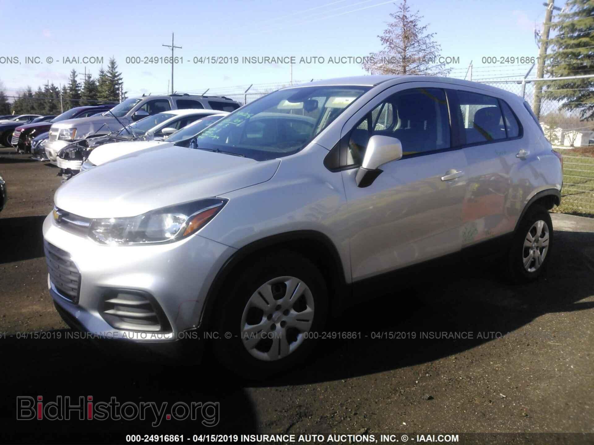 2017 CHEVROLET TRAX - VIN: 3GNCJKSB2HL275217 - Фото 2