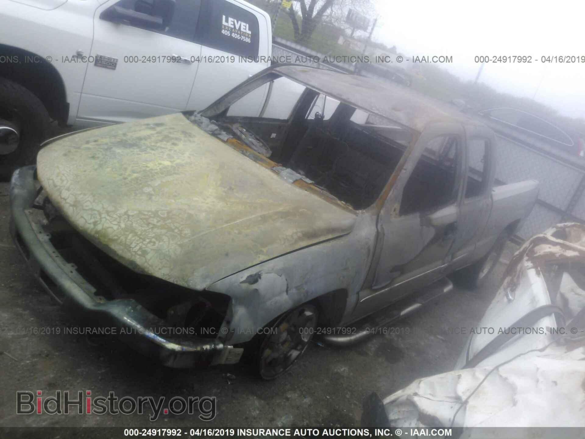 2004 GMC NEW SIERRA - VIN: 1GTEK19TX4E228664 - Фото 2