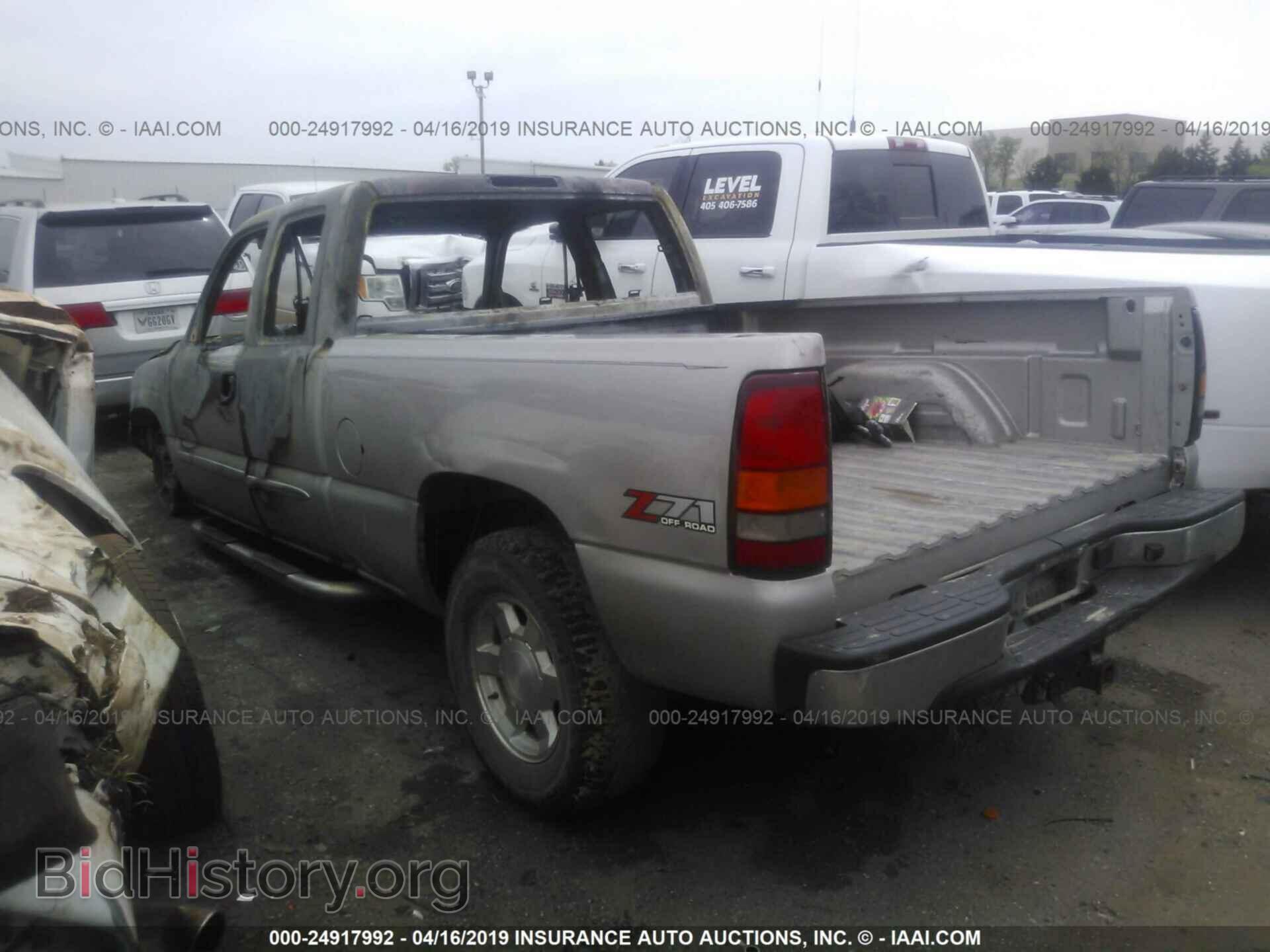 2004 GMC NEW SIERRA - VIN: 1GTEK19TX4E228664 - Фото 3