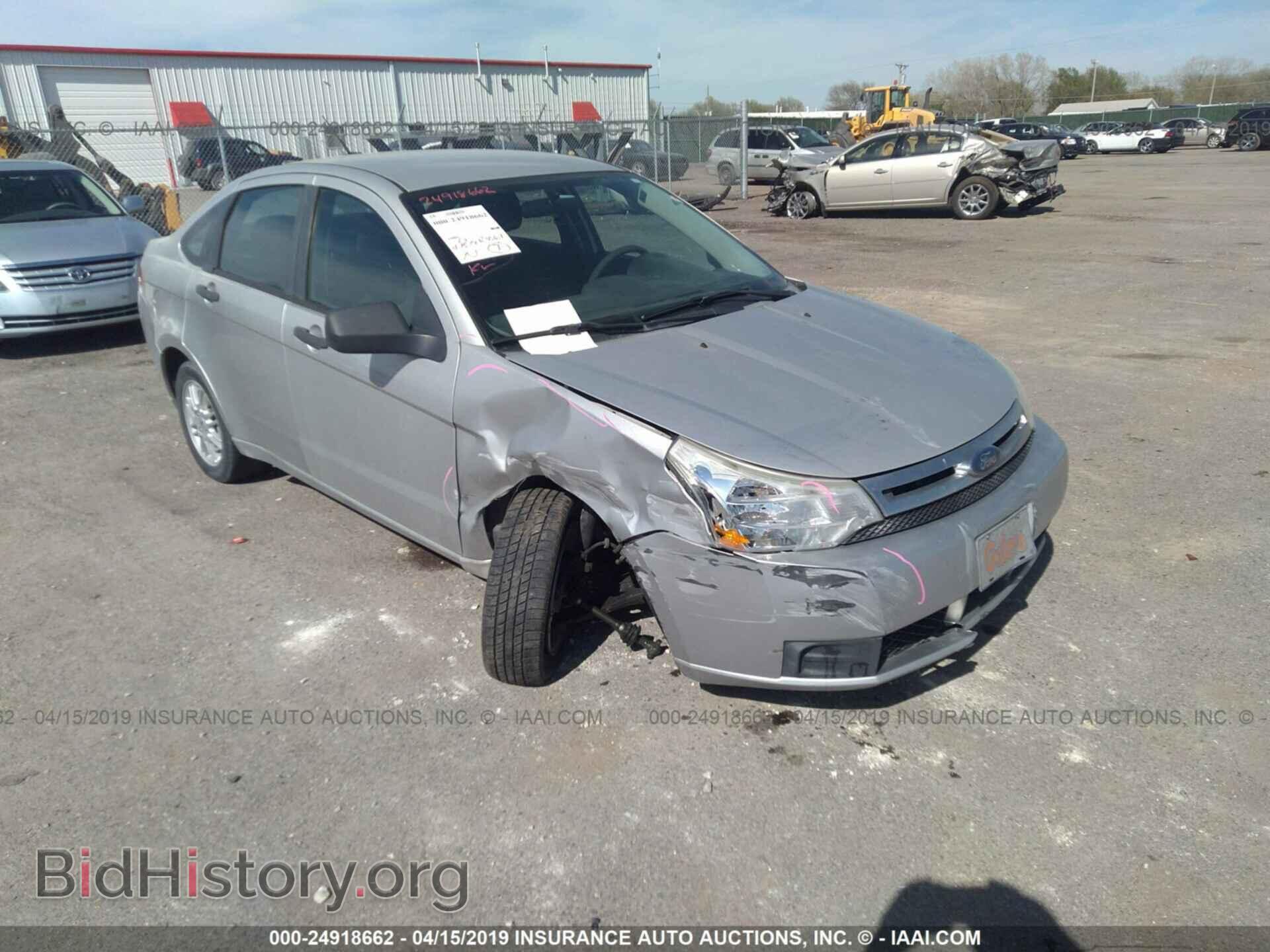 Photo 1FAHP35N29W164340 - FORD FOCUS 2009