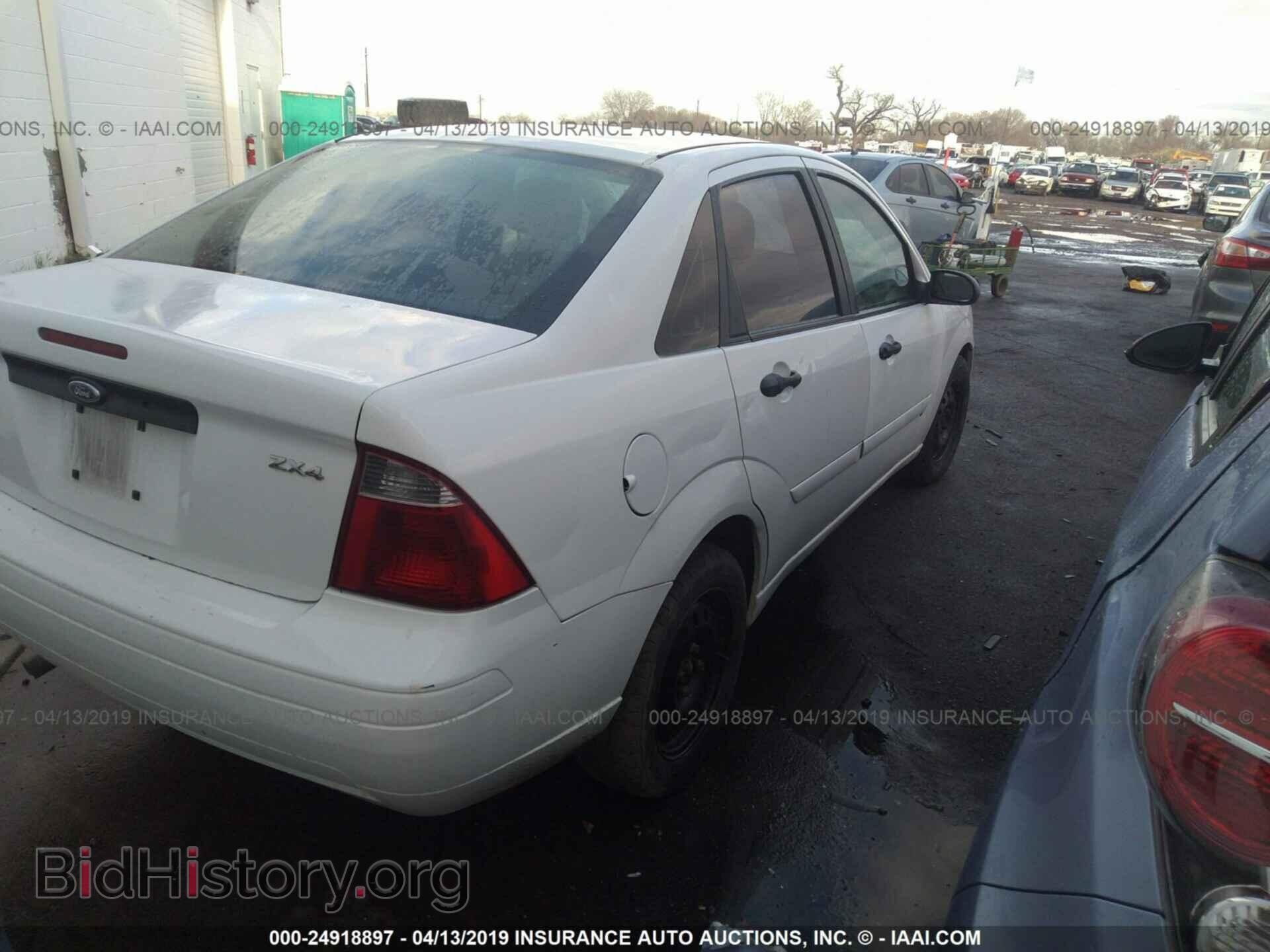 2006 FORD FOCUS - VIN: 1FAFP34N46W155840 - Фото 4