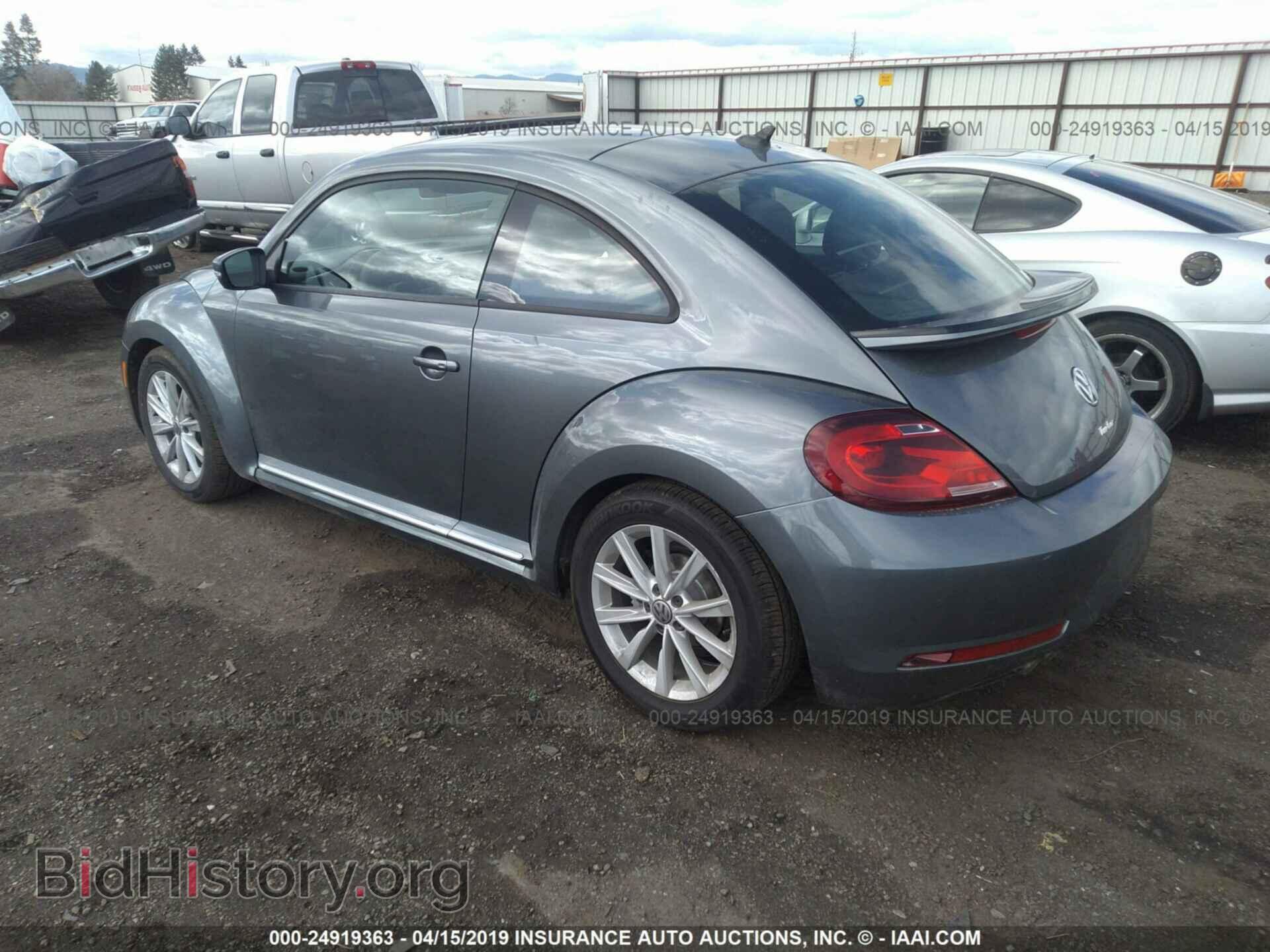 2018 VOLKSWAGEN BEETLE - VIN: 3VWFD7AT2JM706771 - Фото 3