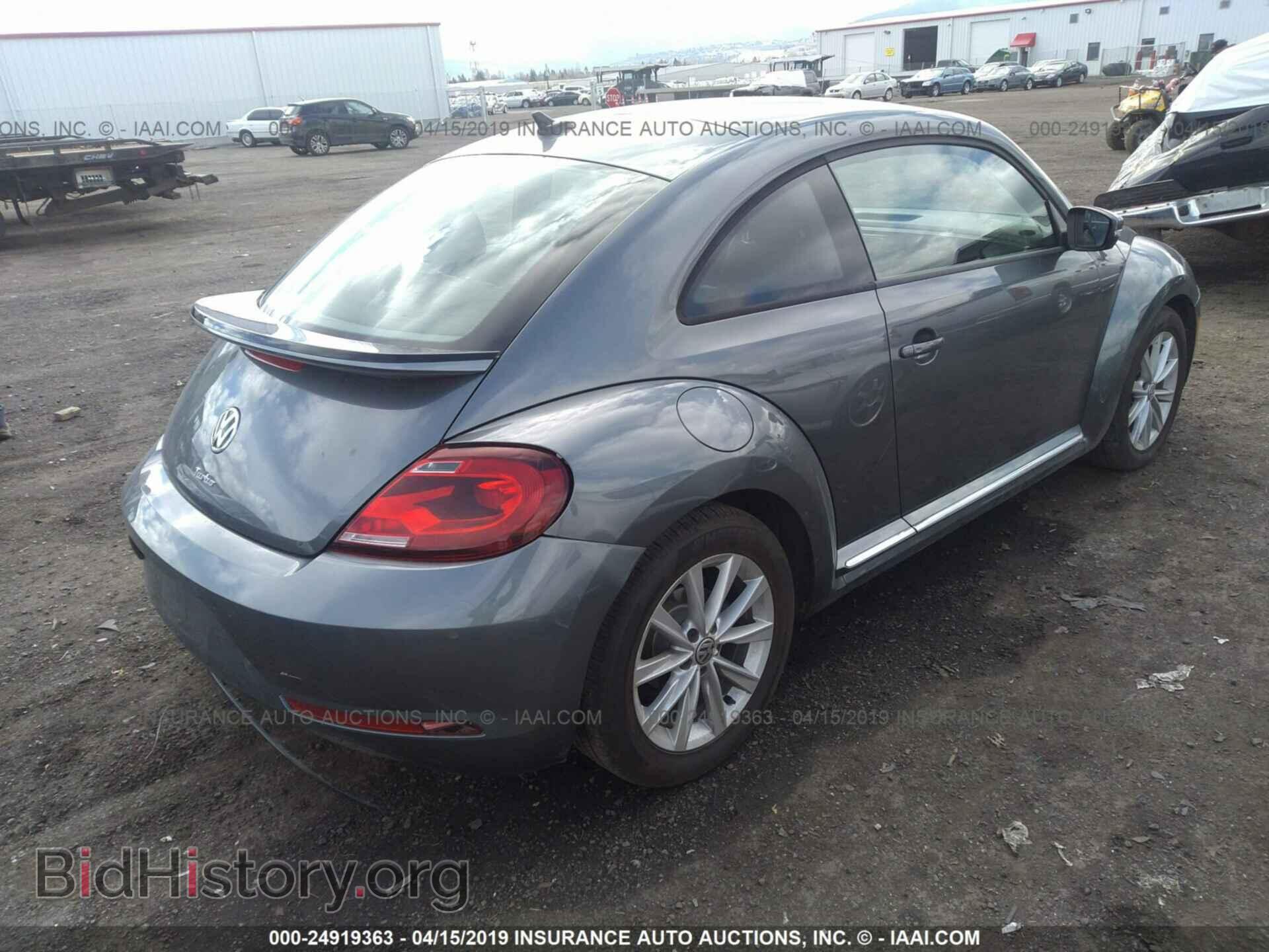 2018 VOLKSWAGEN BEETLE - VIN: 3VWFD7AT2JM706771 - Фото 4