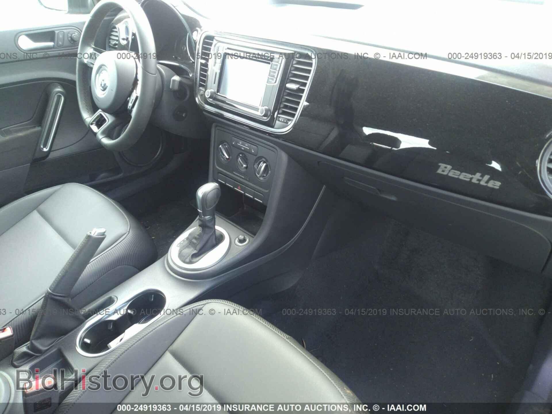 2018 VOLKSWAGEN BEETLE - VIN: 3VWFD7AT2JM706771 - Фото 5