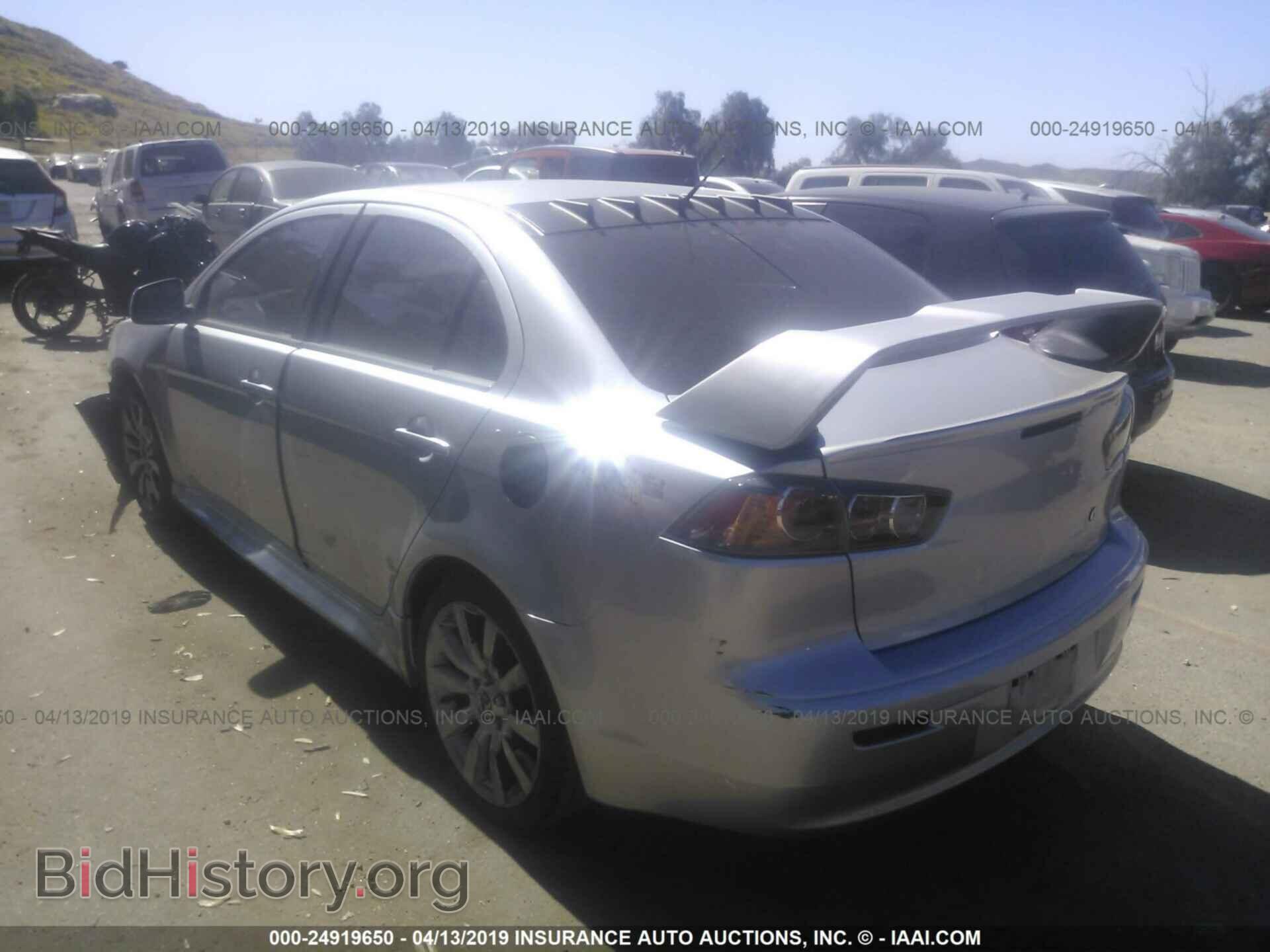 2011 Mitsubishi Lancer - VIN: JA32U8FW2BU016685 - Фото 3